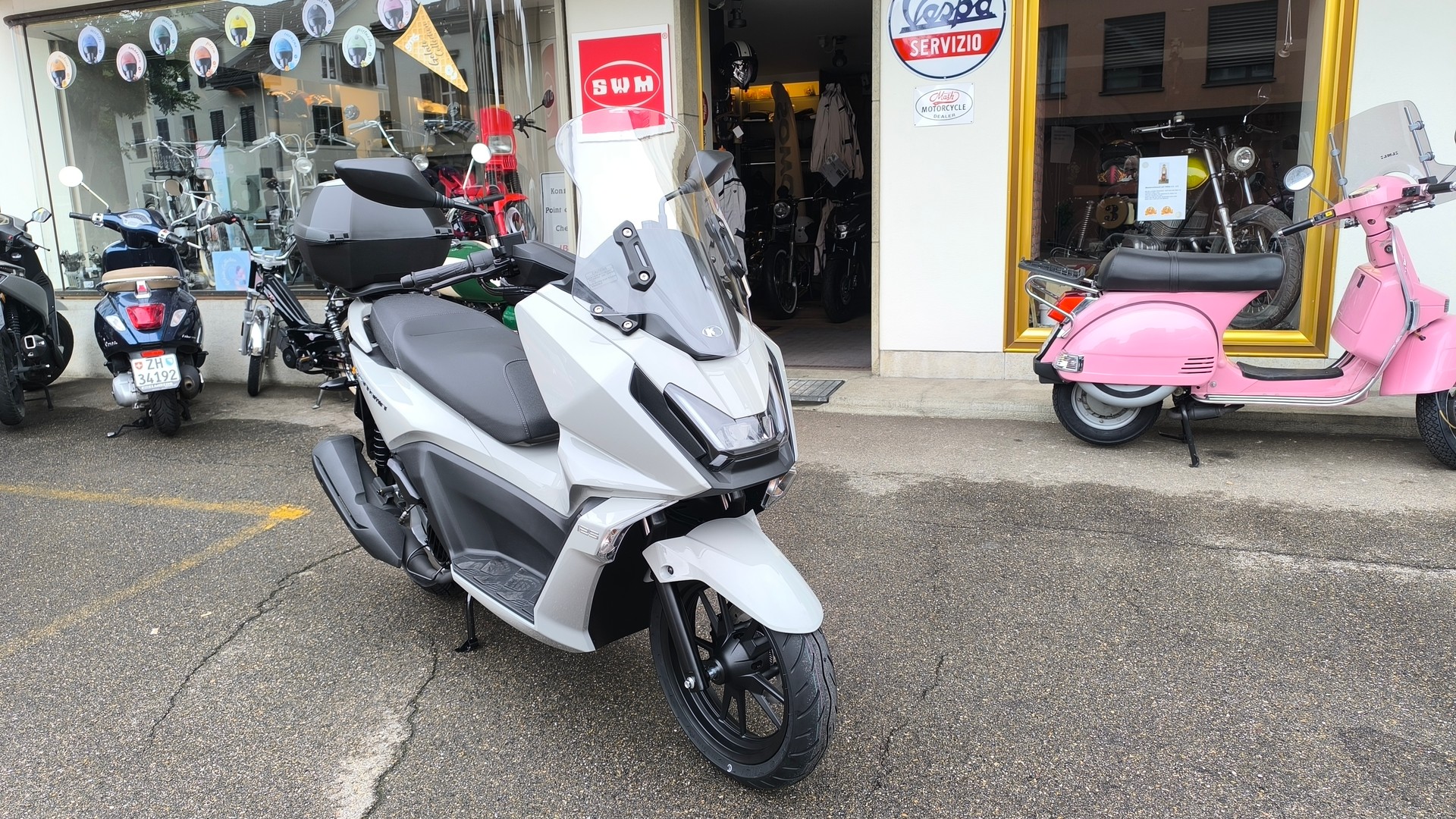 KYMCO SKY TOWN-image-0