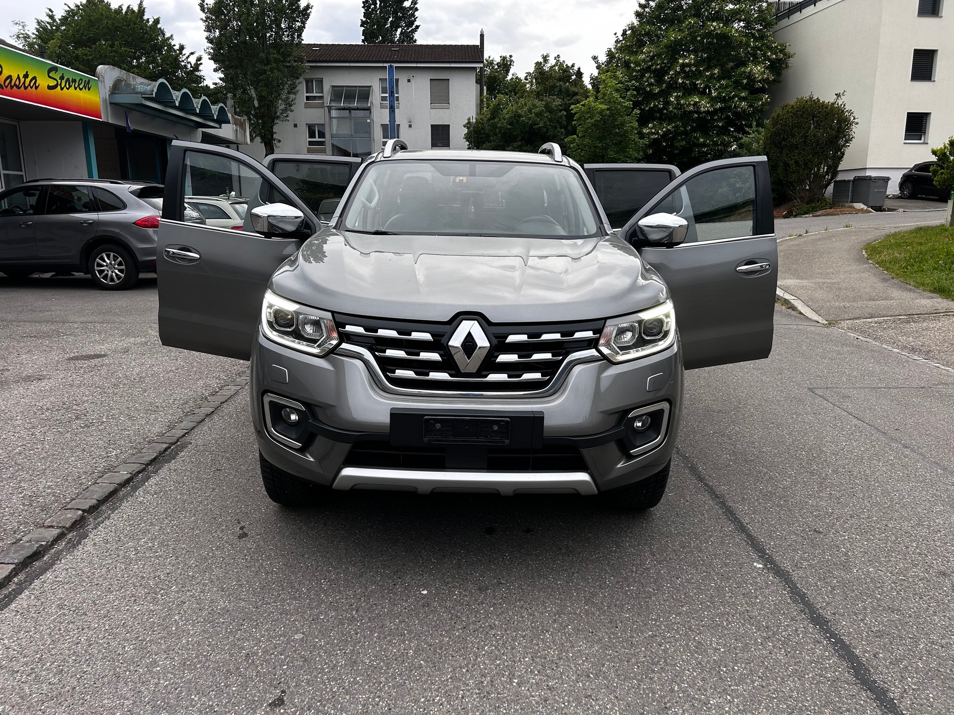 RENAULT Alaskan Doppel Cabin TwinTurbo dCi190 4WD Intens A