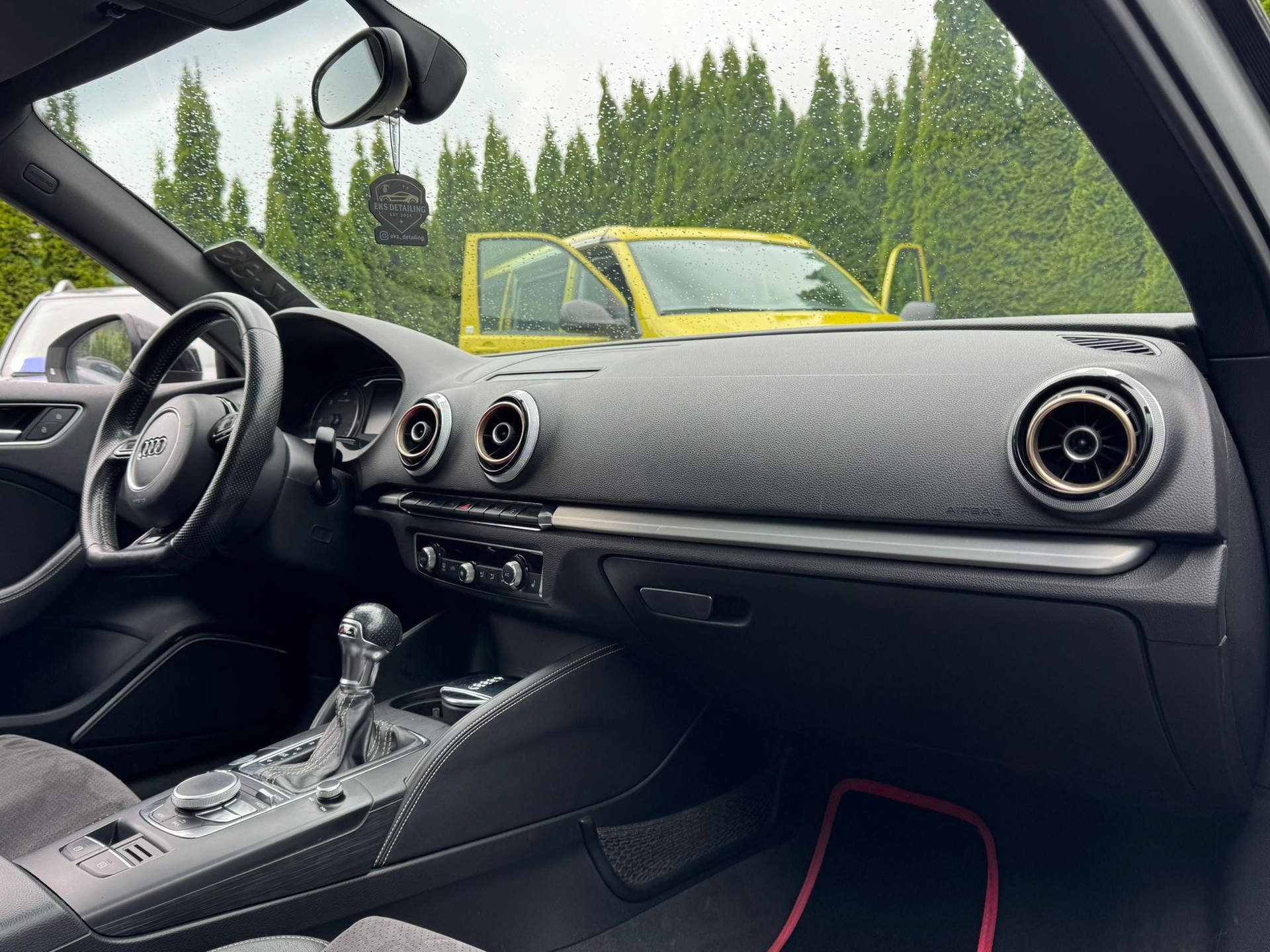 AUDI A3 2.0 TDI Ambition S-tronic-image-10