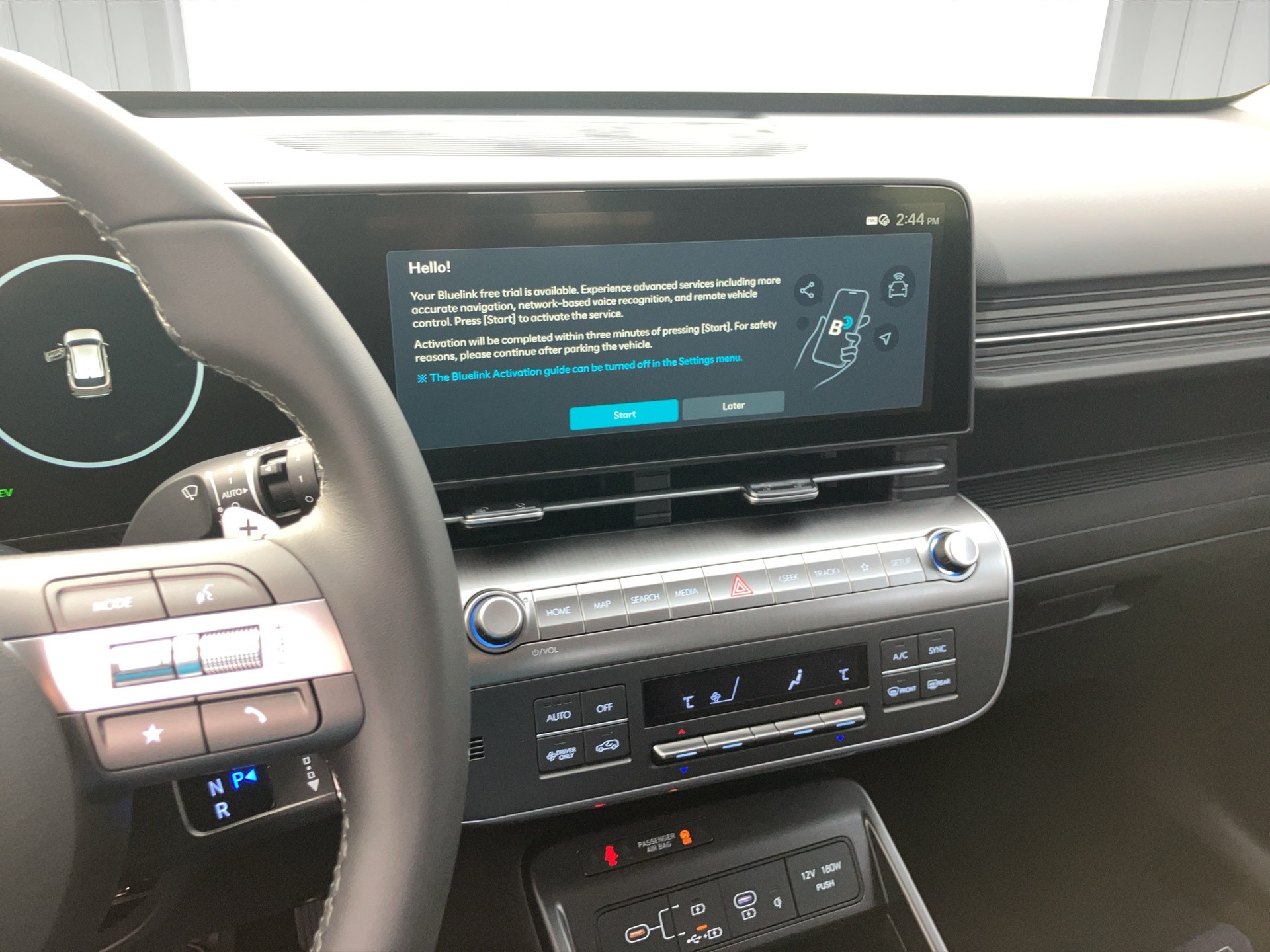 HYUNDAI Kona 1.6 GDi HEV Amplia DCT-image-8