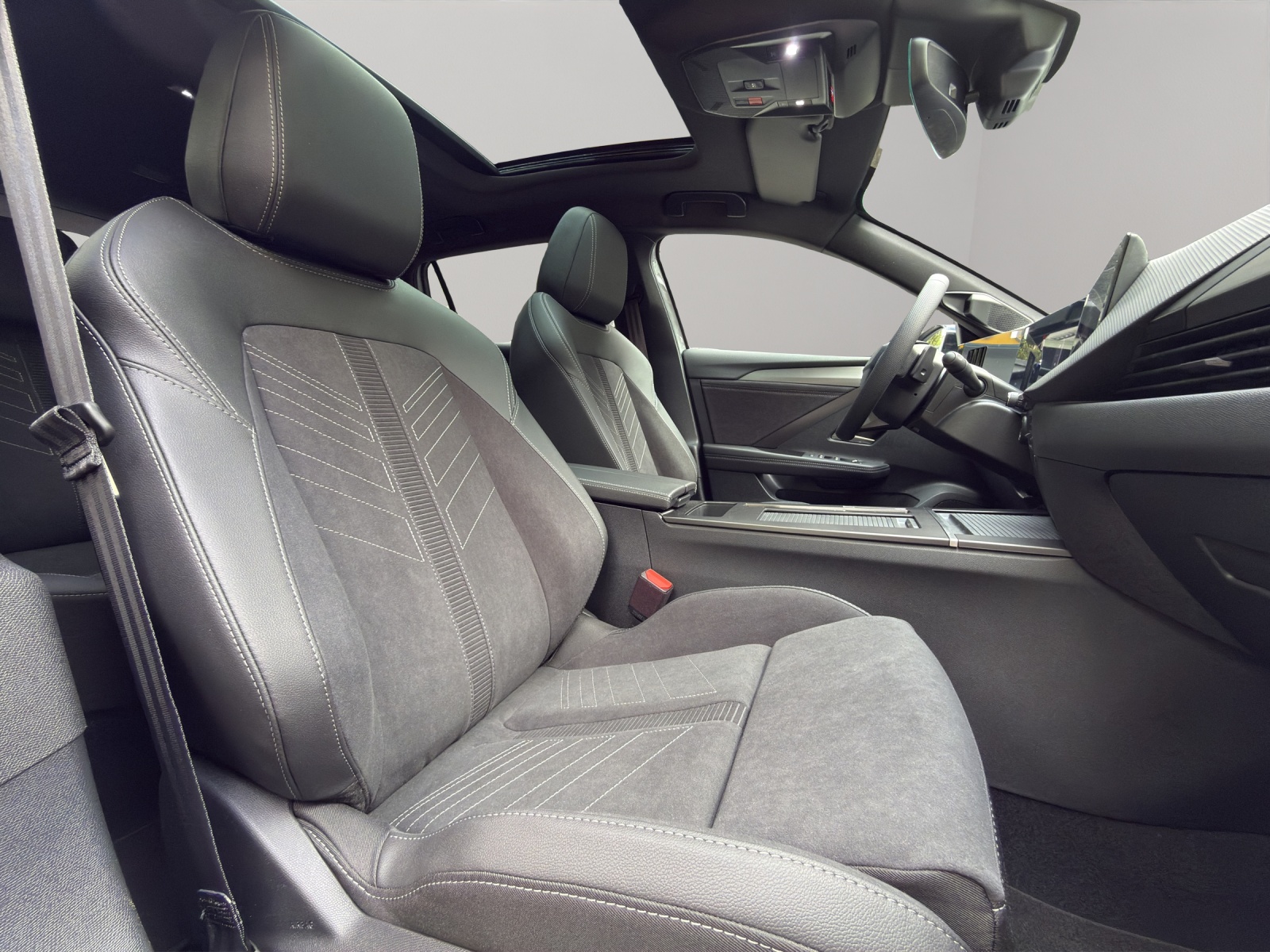 OPEL Astra Electric Sports Tourer Ultimate-image-22