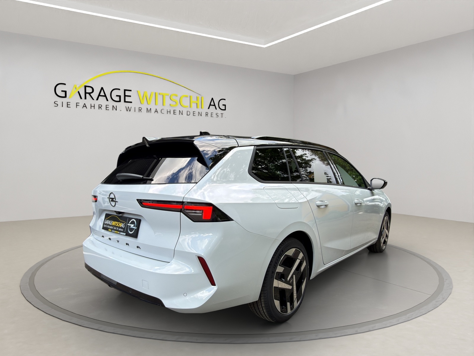 OPEL Astra Electric Sports Tourer Ultimate-image-6