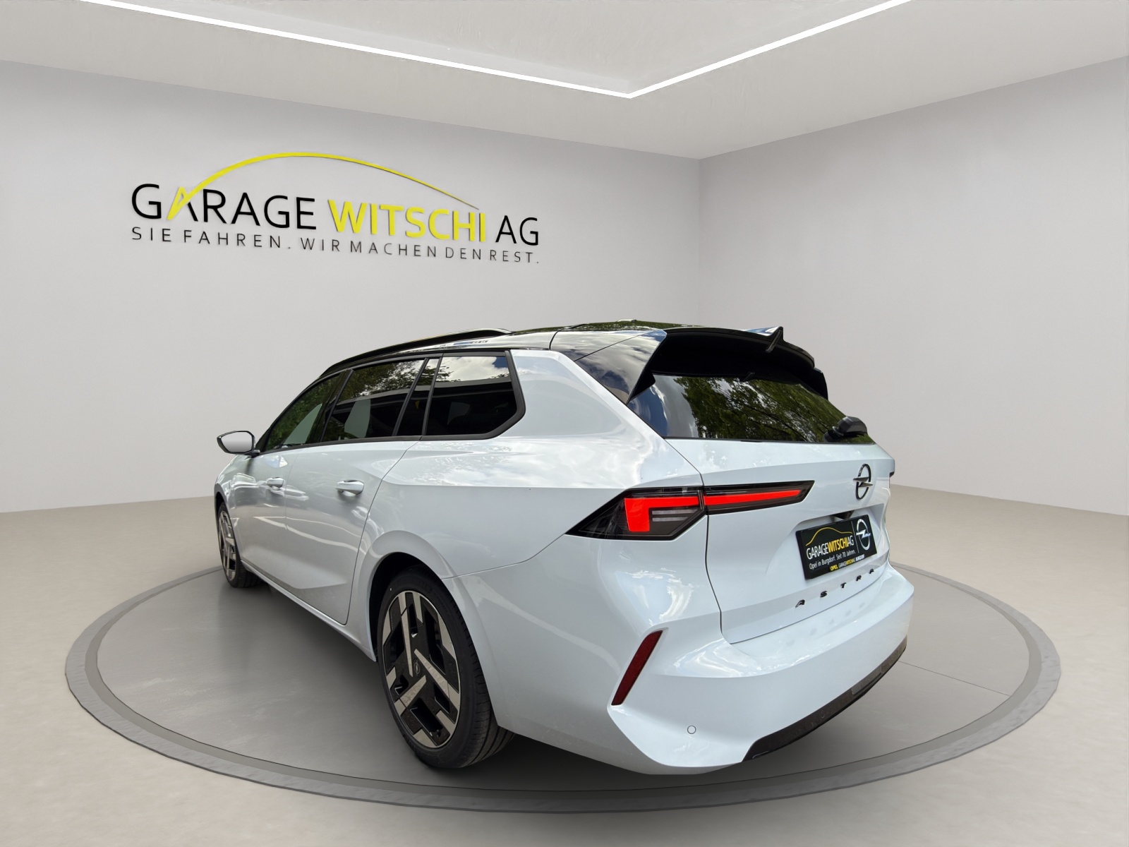 OPEL Astra Electric Sports Tourer Ultimate-image-9