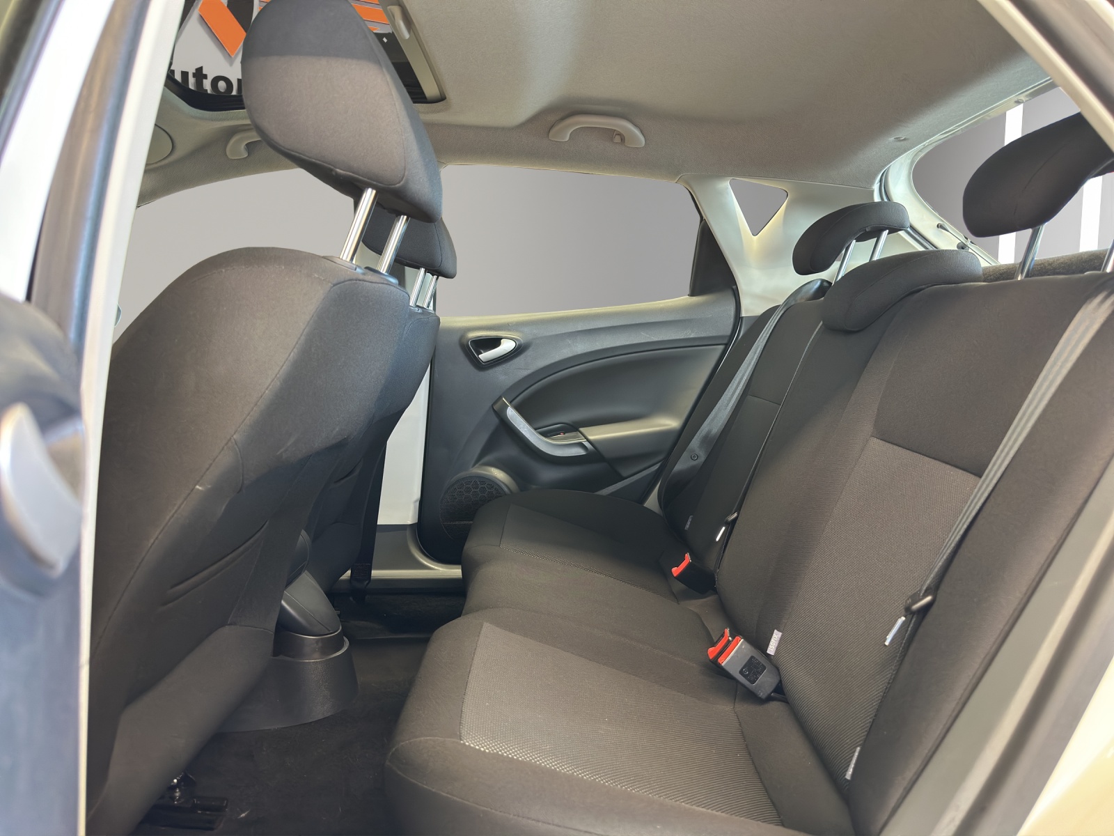 SEAT Ibiza 1.6 Style-image-13