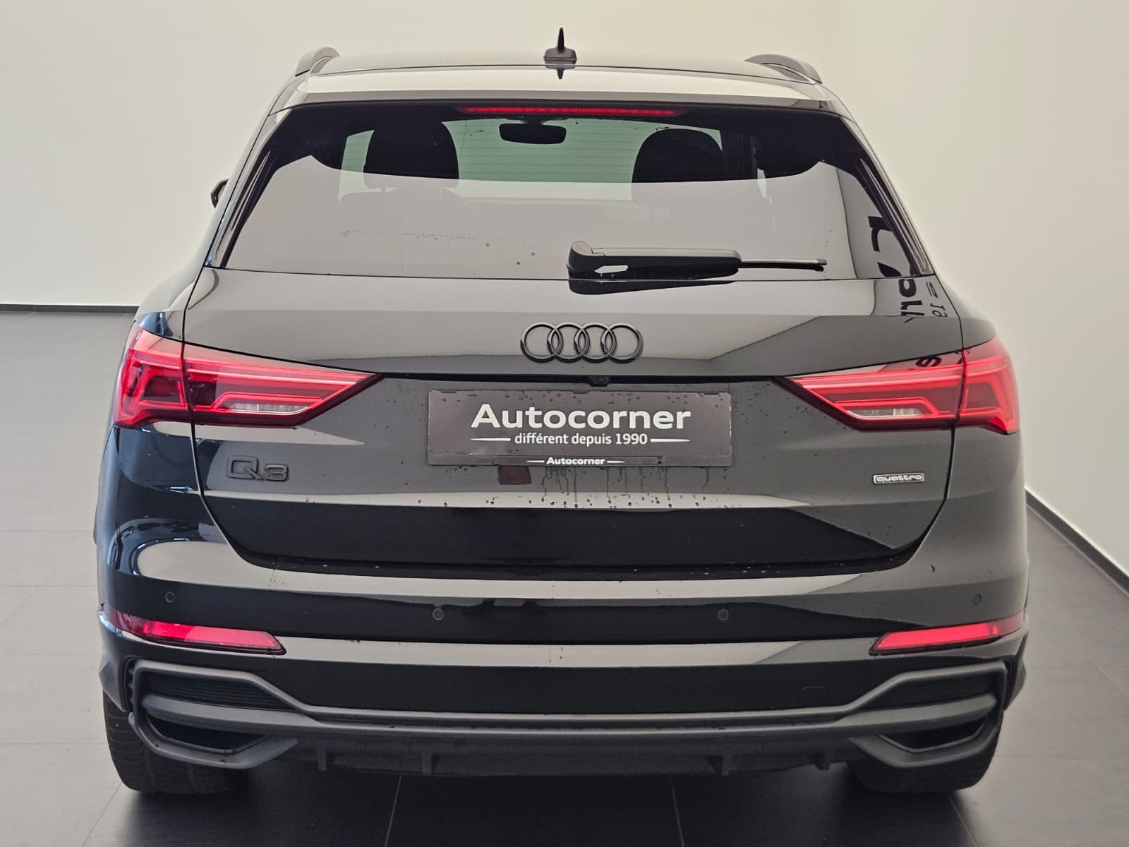 AUDI Q3 40 TFSI S line quattro S-tronic-image-7
