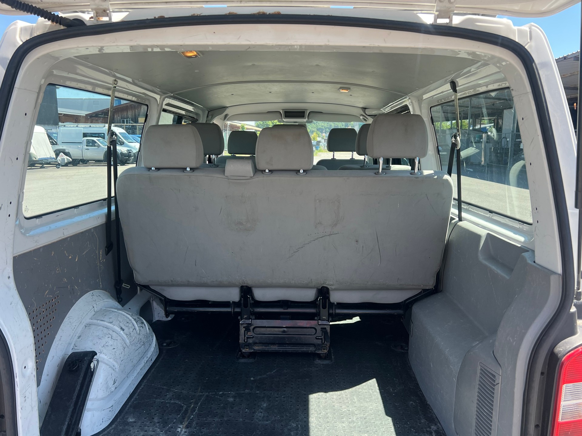 VW T5 2.0 TDI BMT 4Motion-image-6