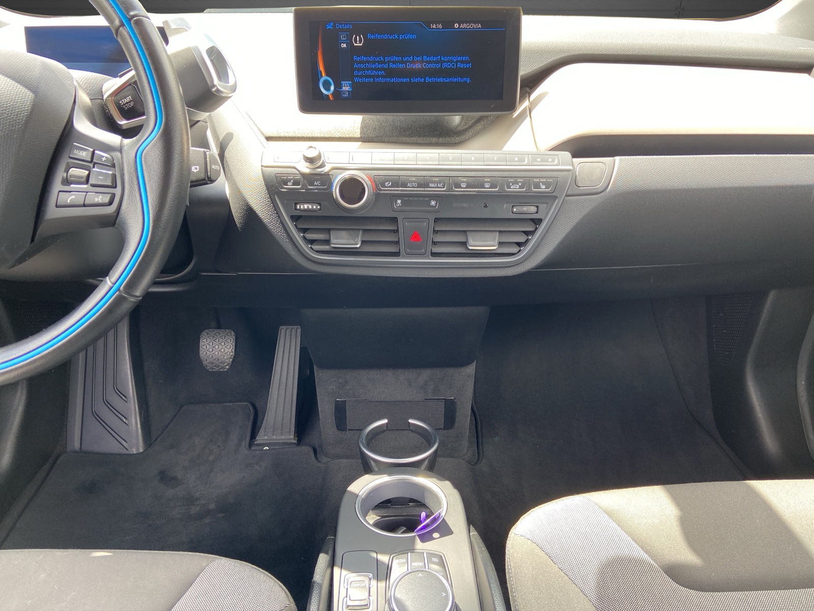 BMW i3 (94Ah)-image-11