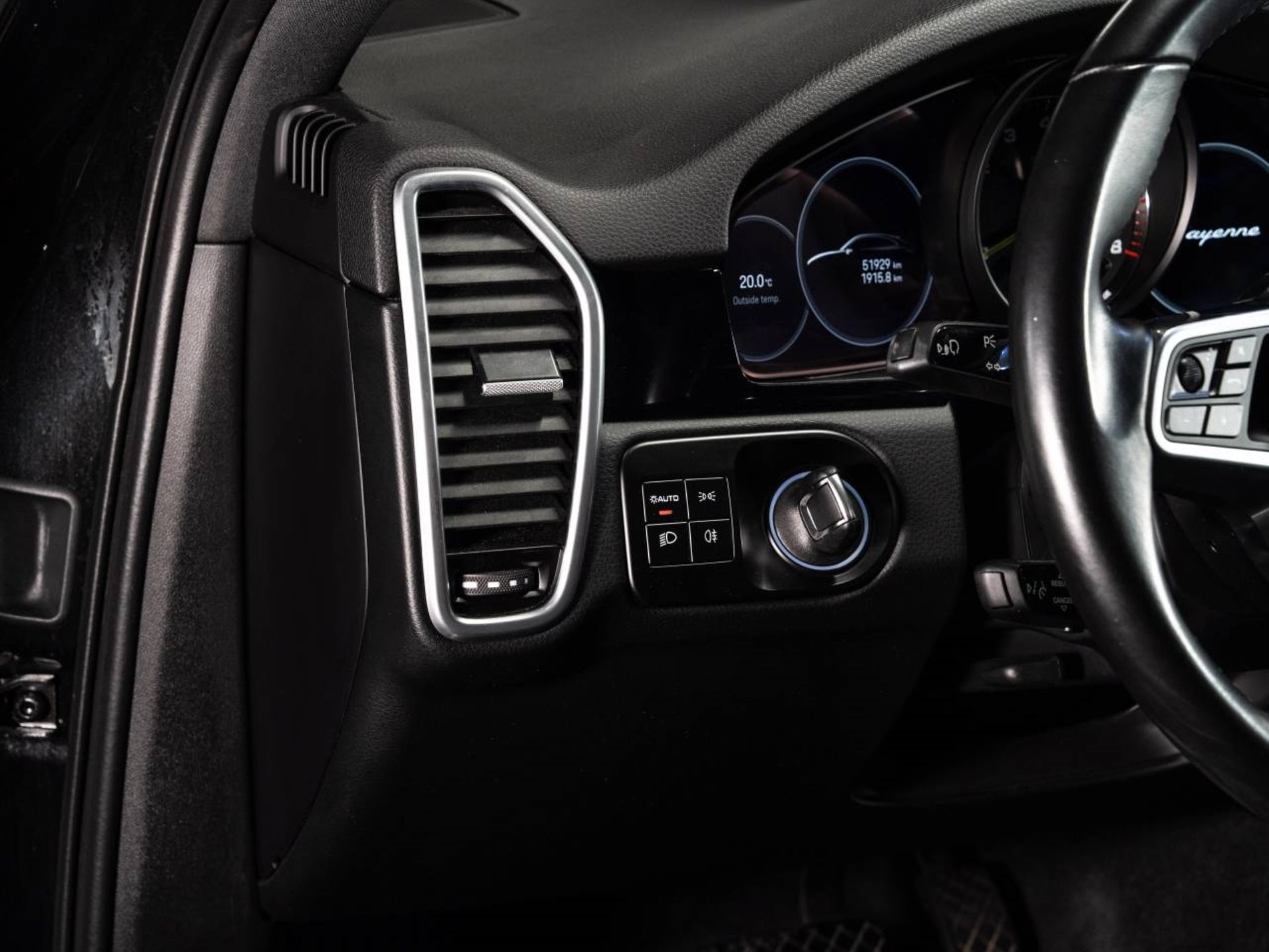 PORSCHE Cayenne E-Hybrid Coupé Platinum Edition (MY23)-image-12
