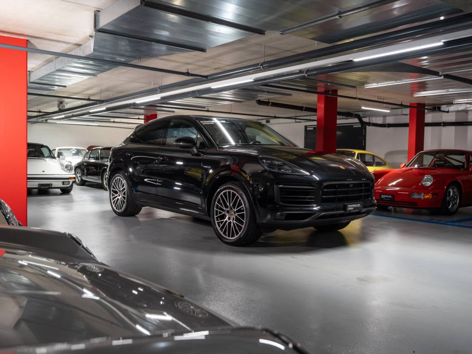 PORSCHE Cayenne E-Hybrid Coupé Platinum Edition (MY23)-image-5