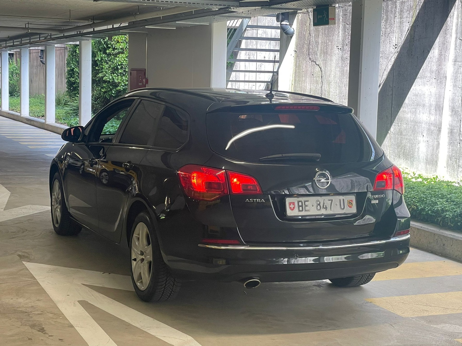 OPEL Astra ST 1.4i 16V Turbo Anniversary Ed-showroom-element-3