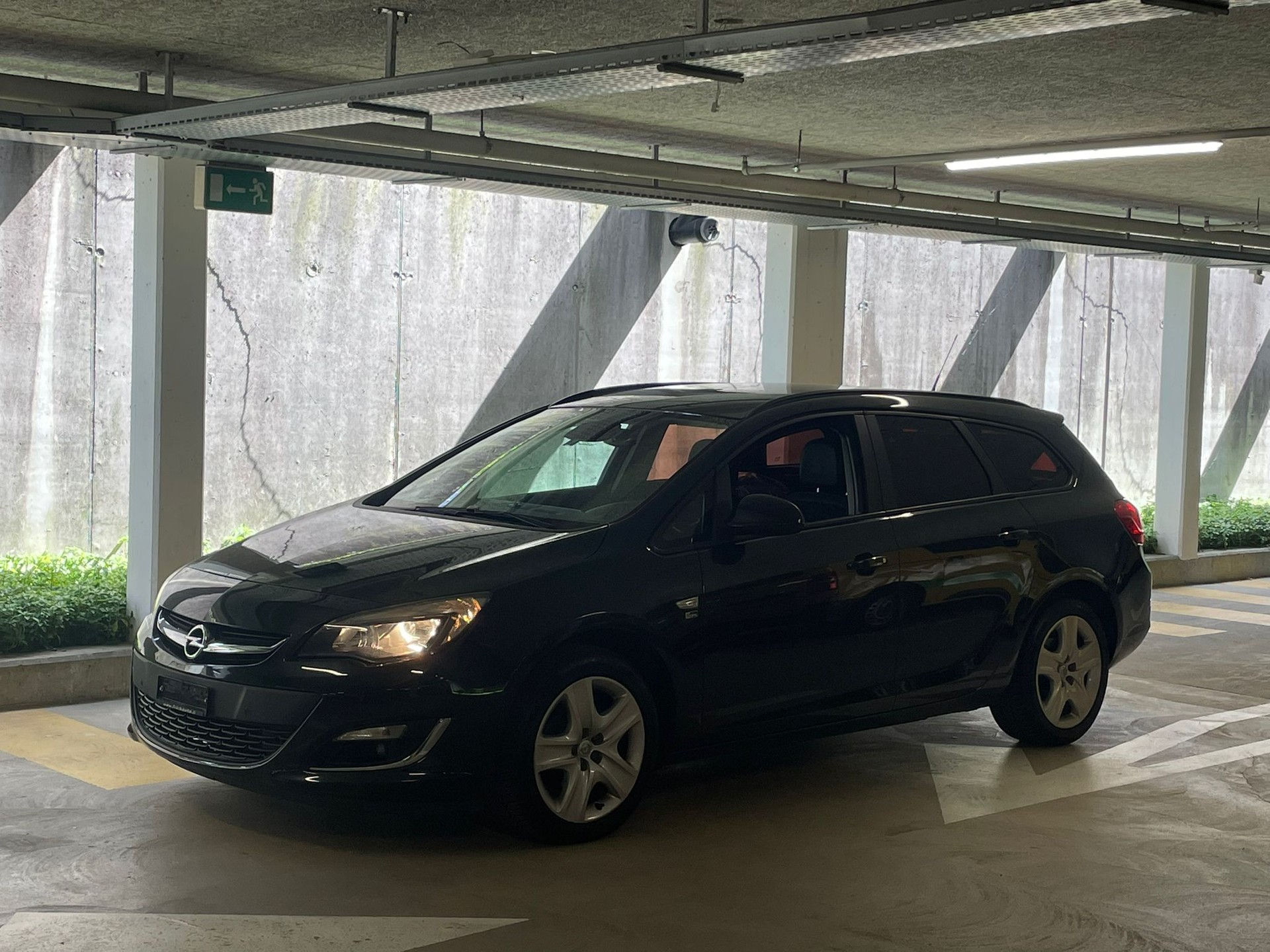 OPEL Astra ST 1.4i 16V Turbo Anniversary Ed