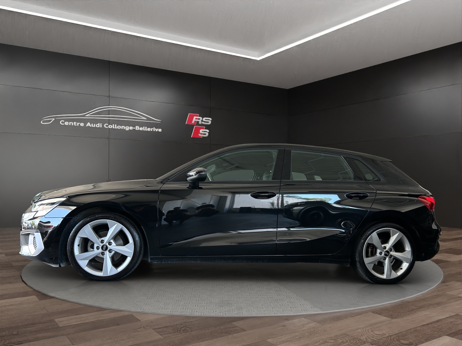 AUDI A3 Sportback 35 TFSI advanced Attraction S-tronic-image-2