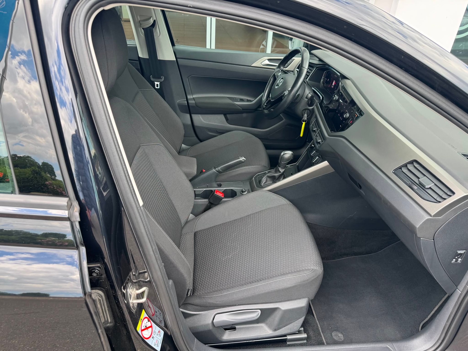 VW Polo 1.0 TSI BMT Comfortline DSG-image-2