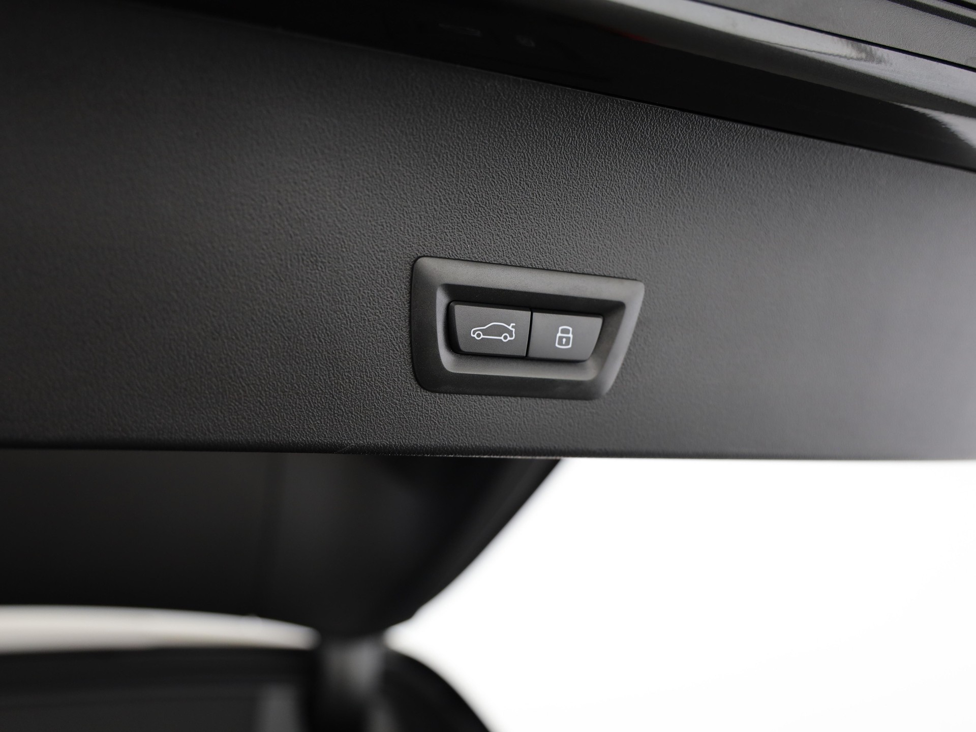 BMW X3 M50i-image-21
