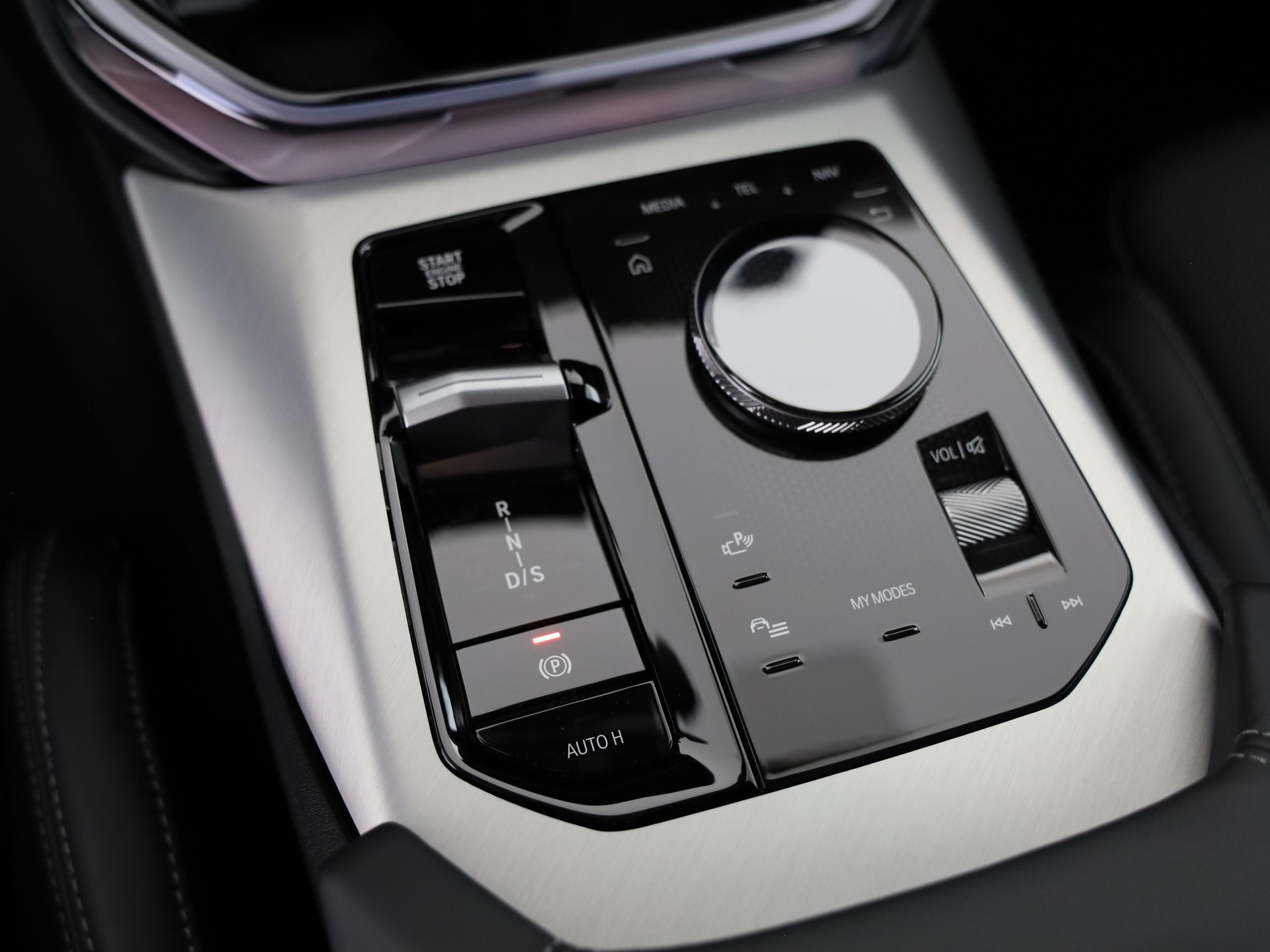 BMW X3 M50i-image-19