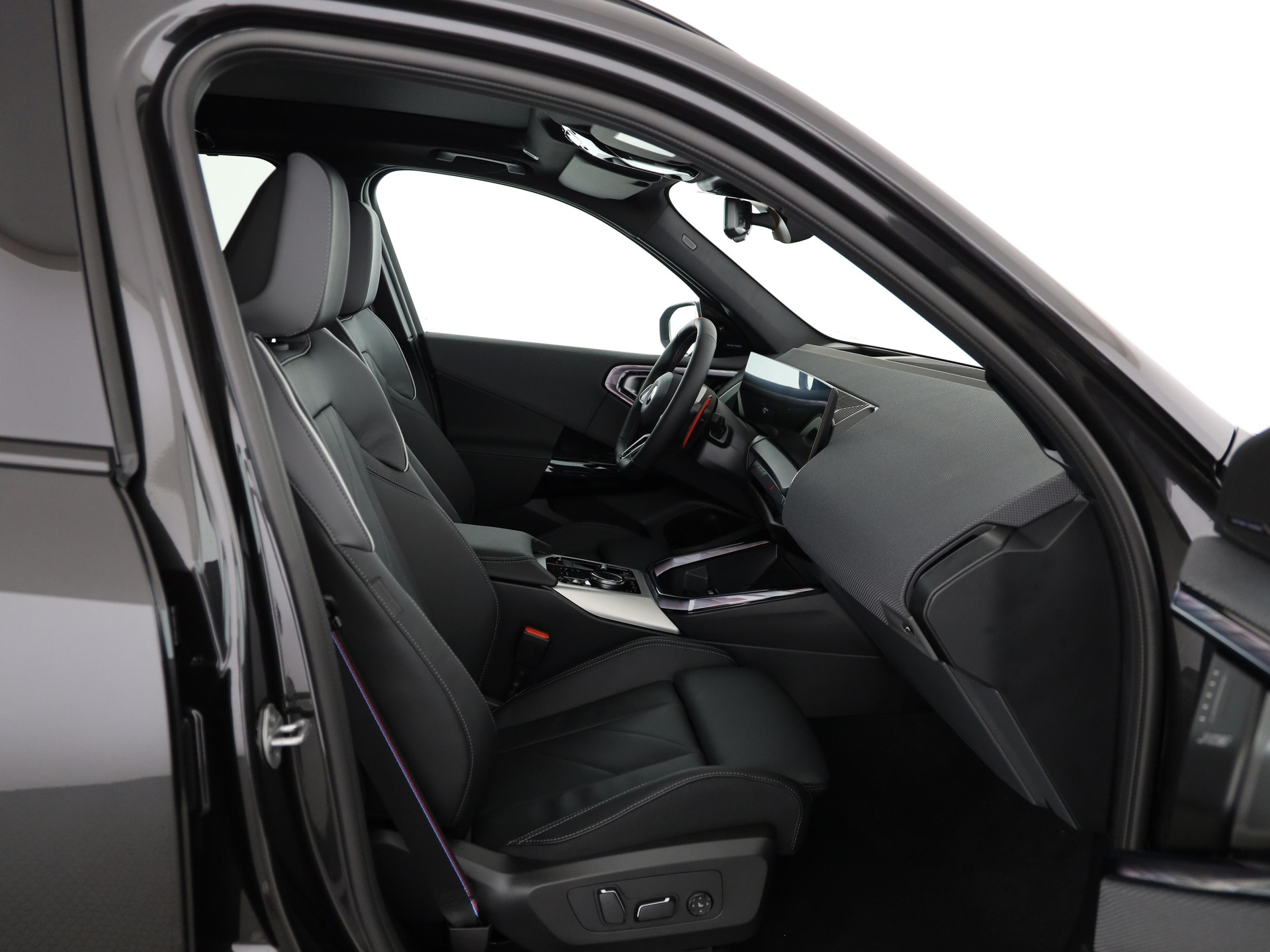 BMW X3 M50i-image-10