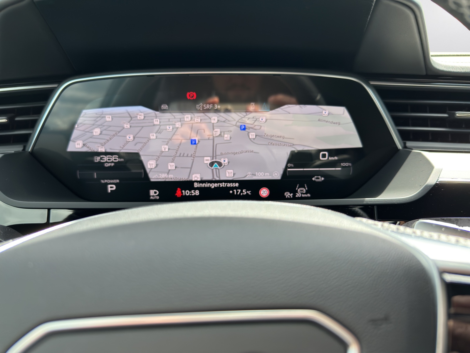 AUDI e-tron 55 S Line Black Edition quattro-image-7