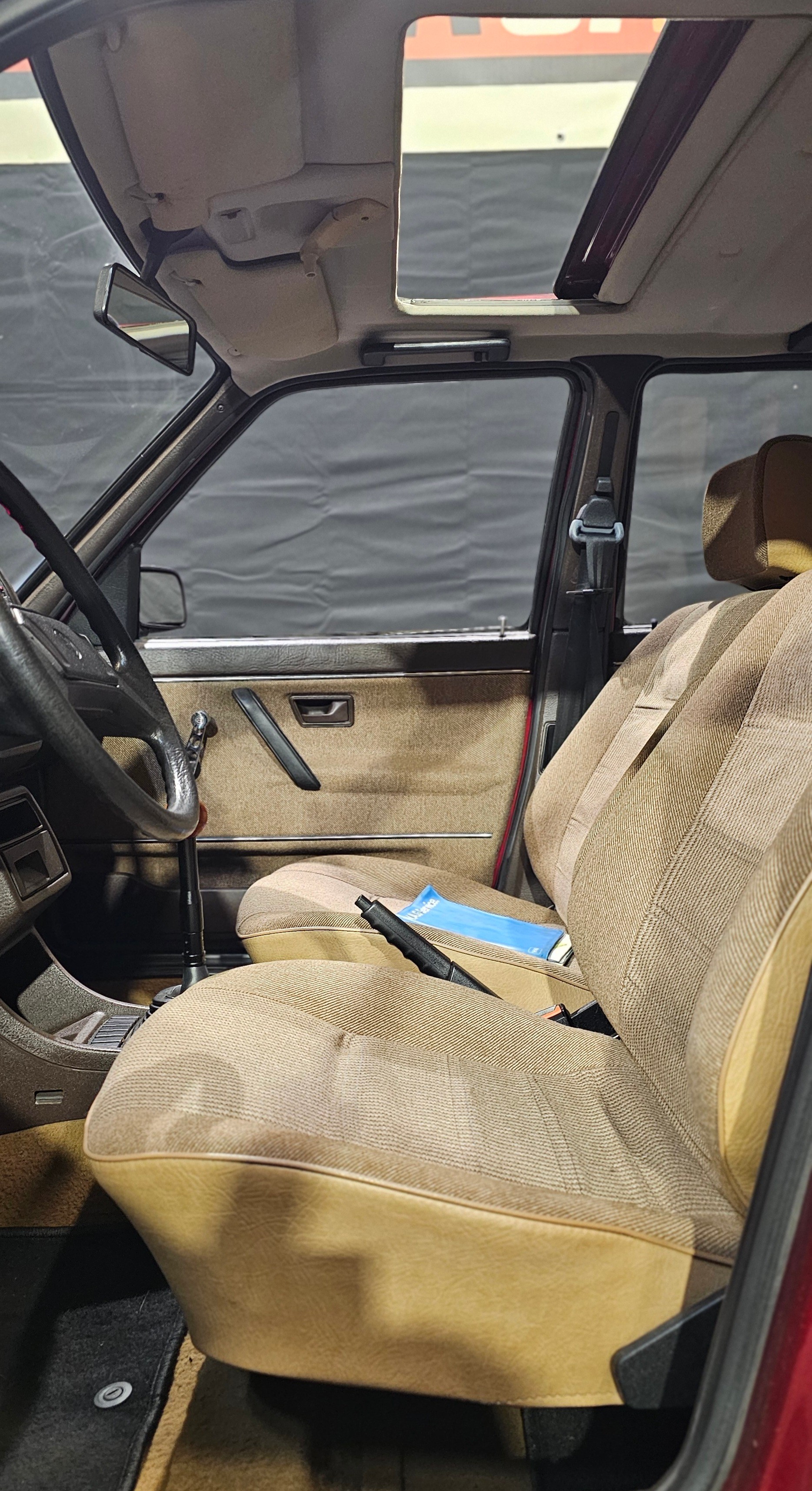 VW Golf 1800 GL-image-12