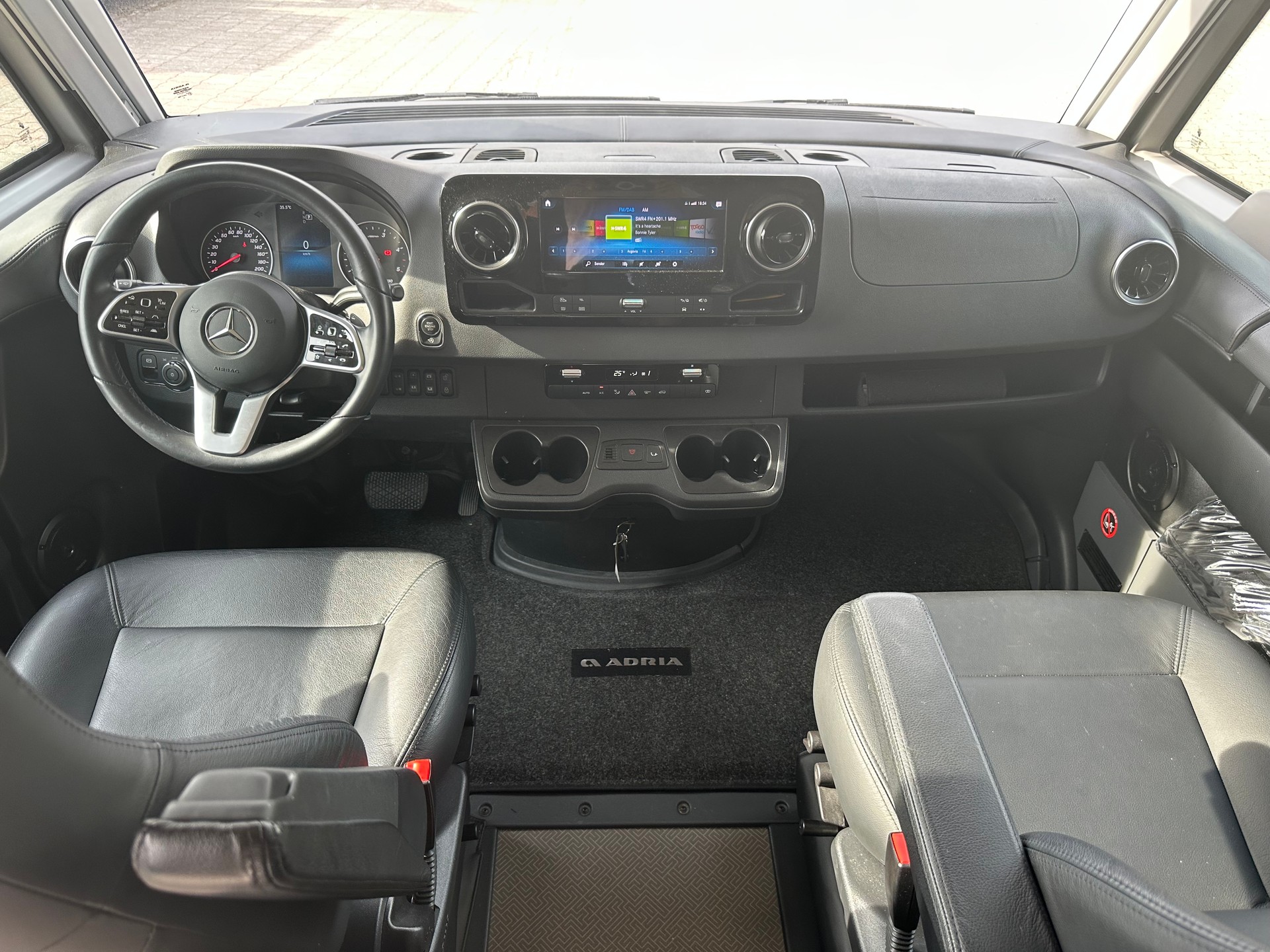 ADRIA SUPERSONIC 780 SL-image-1