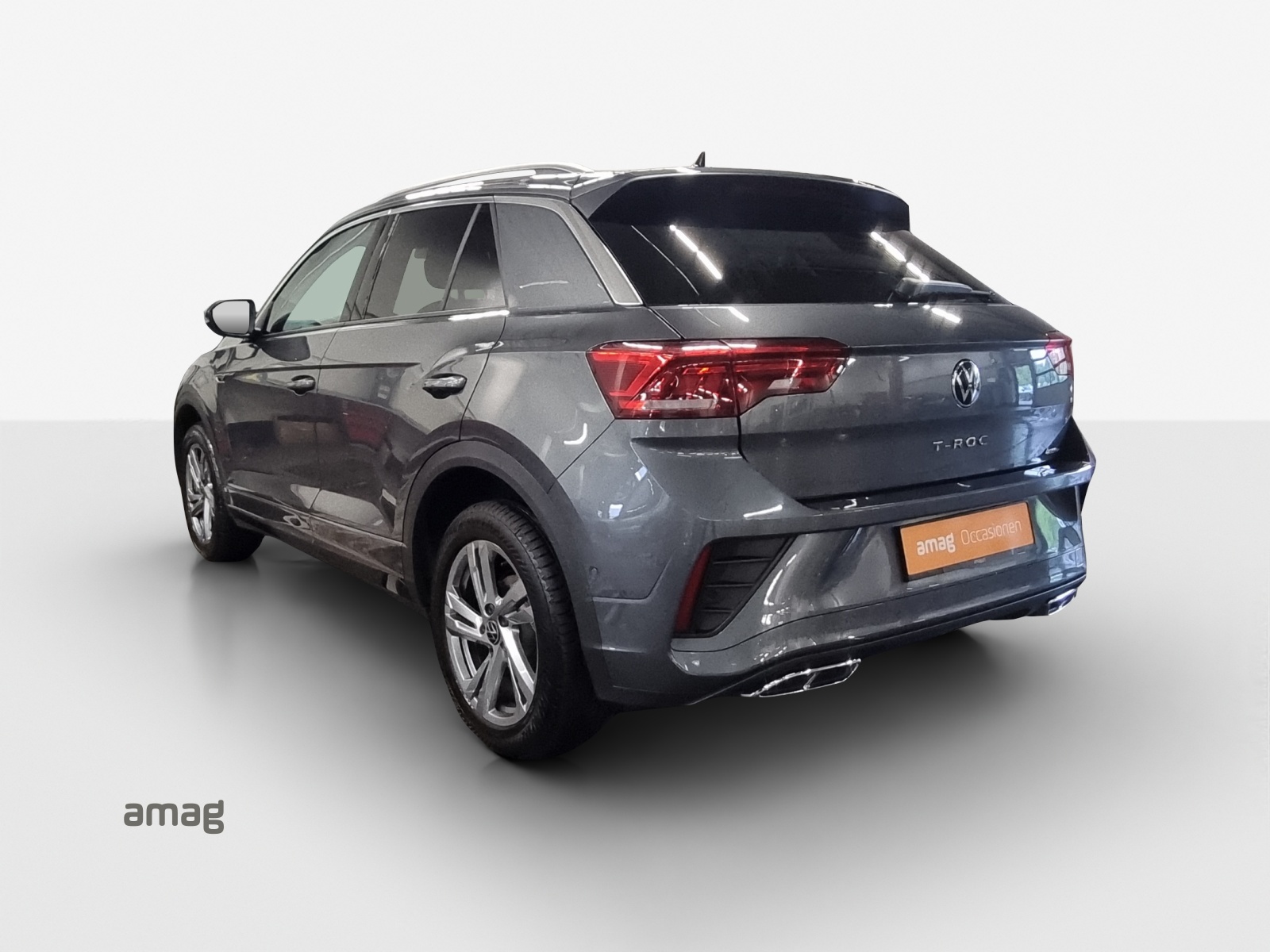 VW T-Roc 2.0 TSI R-Line DSG 4Motion-image-2