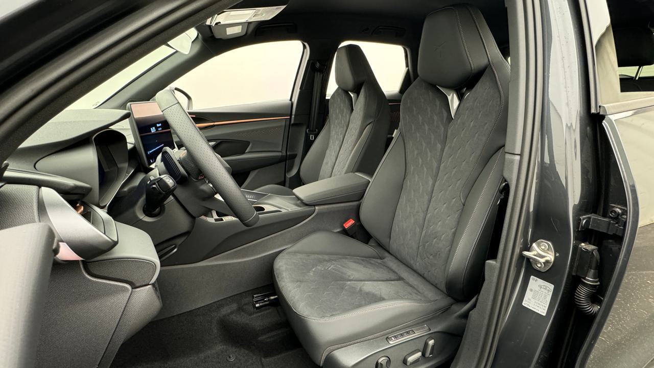 CUPRA Terramar 1.5 eHybrid DSG-image-4