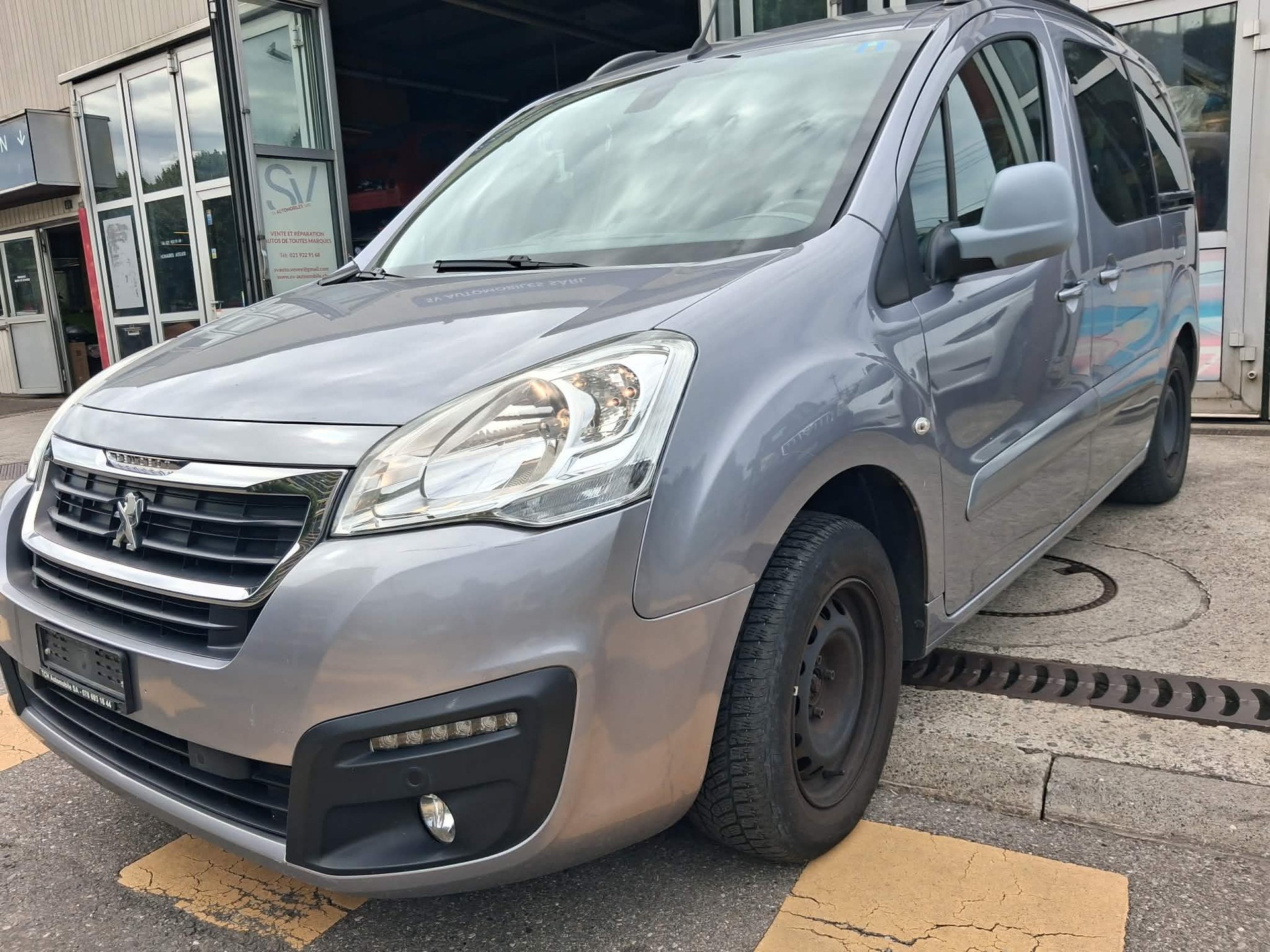 PEUGEOT Partner 1.6 BlueHDi Active ETG6-image-0