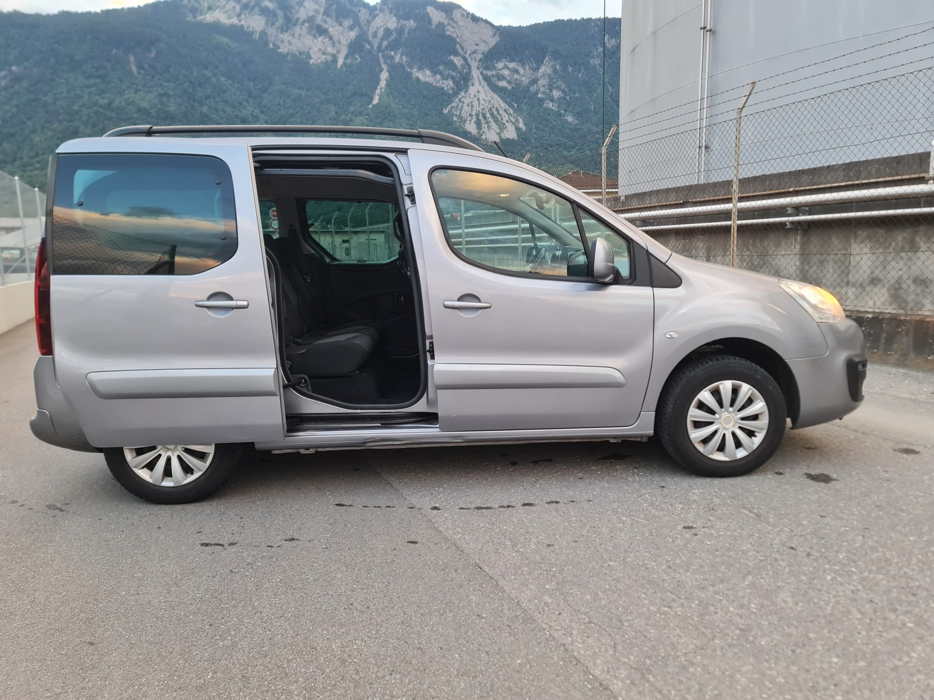 PEUGEOT Partner 1.6 BlueHDi Active ETG6-image-8