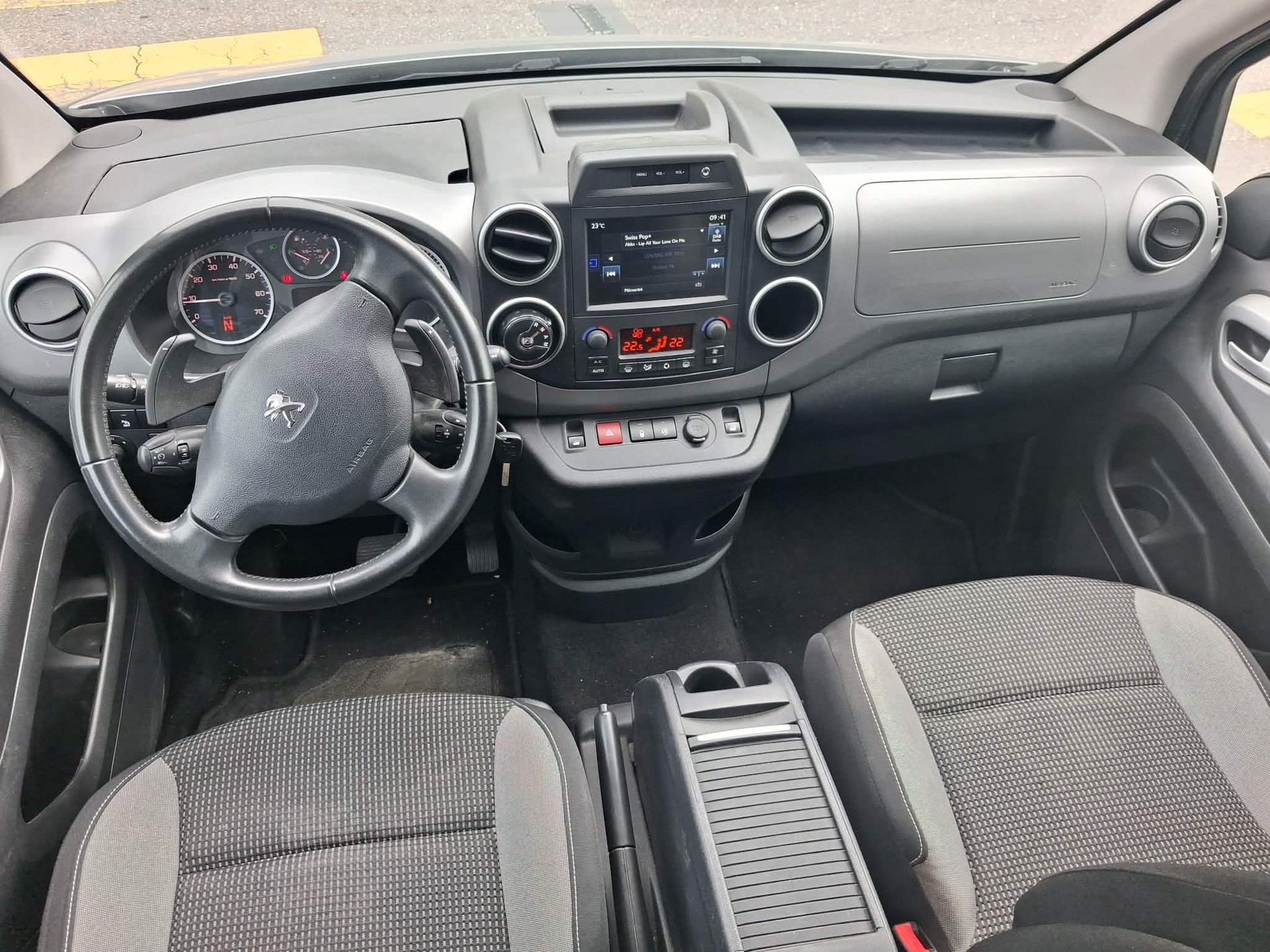 PEUGEOT Partner 1.6 BlueHDi Active ETG6-image-8