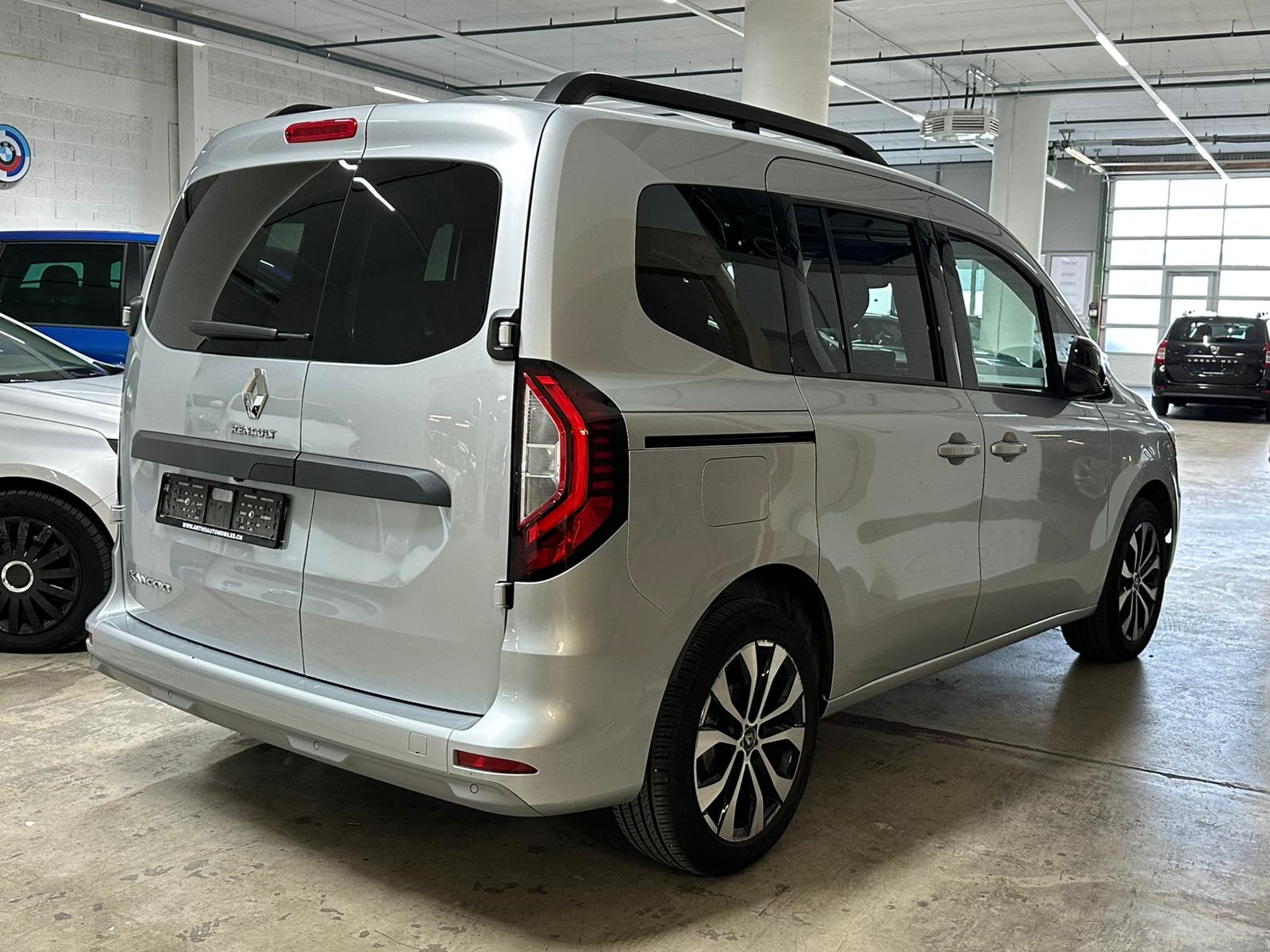 RENAULT Kangoo 1.3 TCe 130 PF Intens-image-5