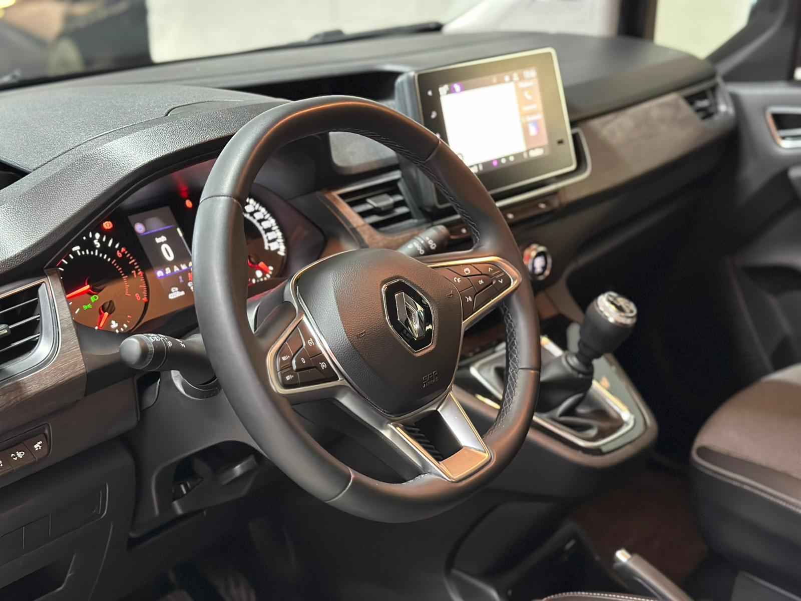 RENAULT Kangoo 1.3 TCe 130 PF Intens-image-14