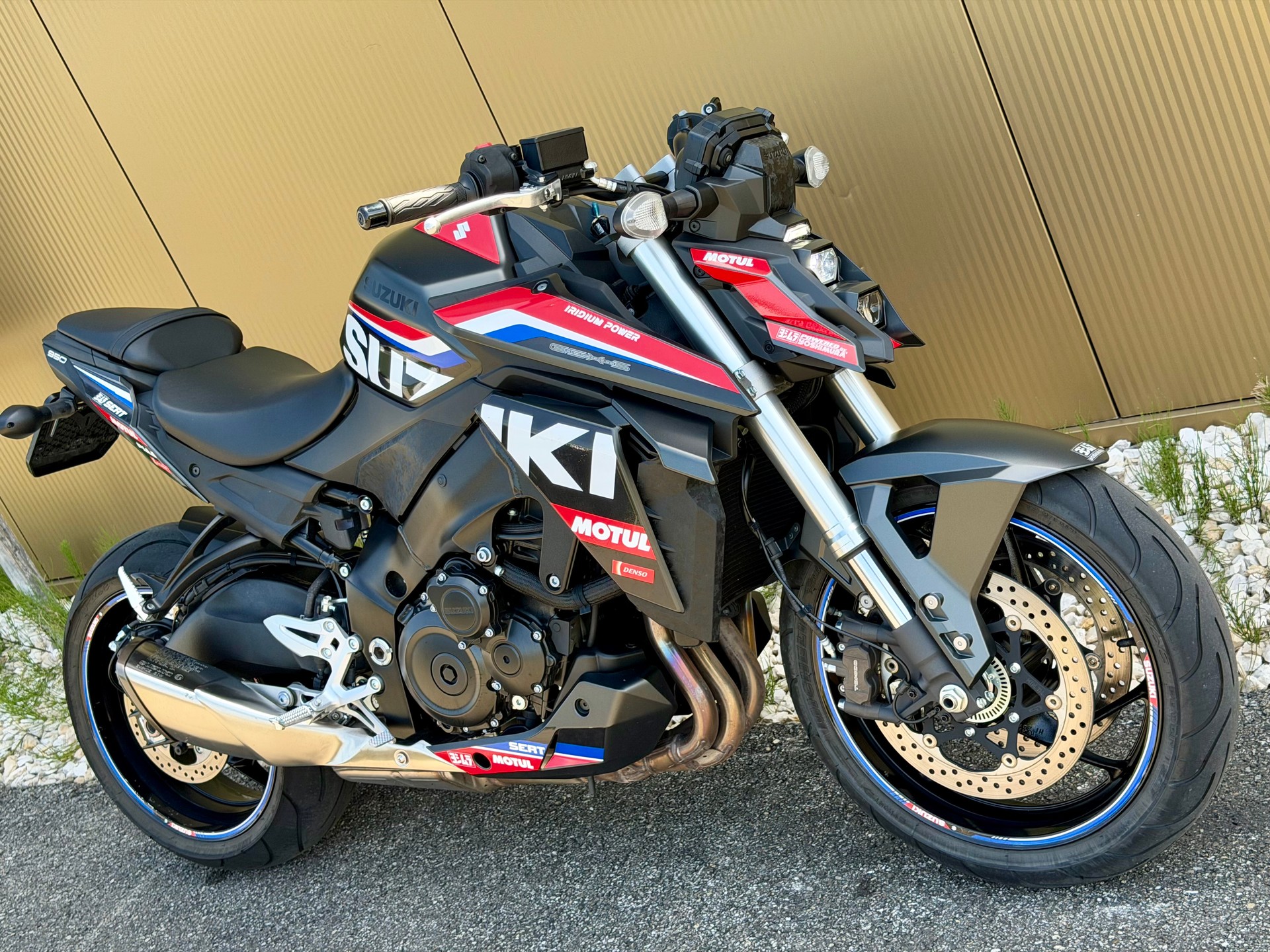 SUZUKI GSX-S 950 (35kW)-showroom-element-2