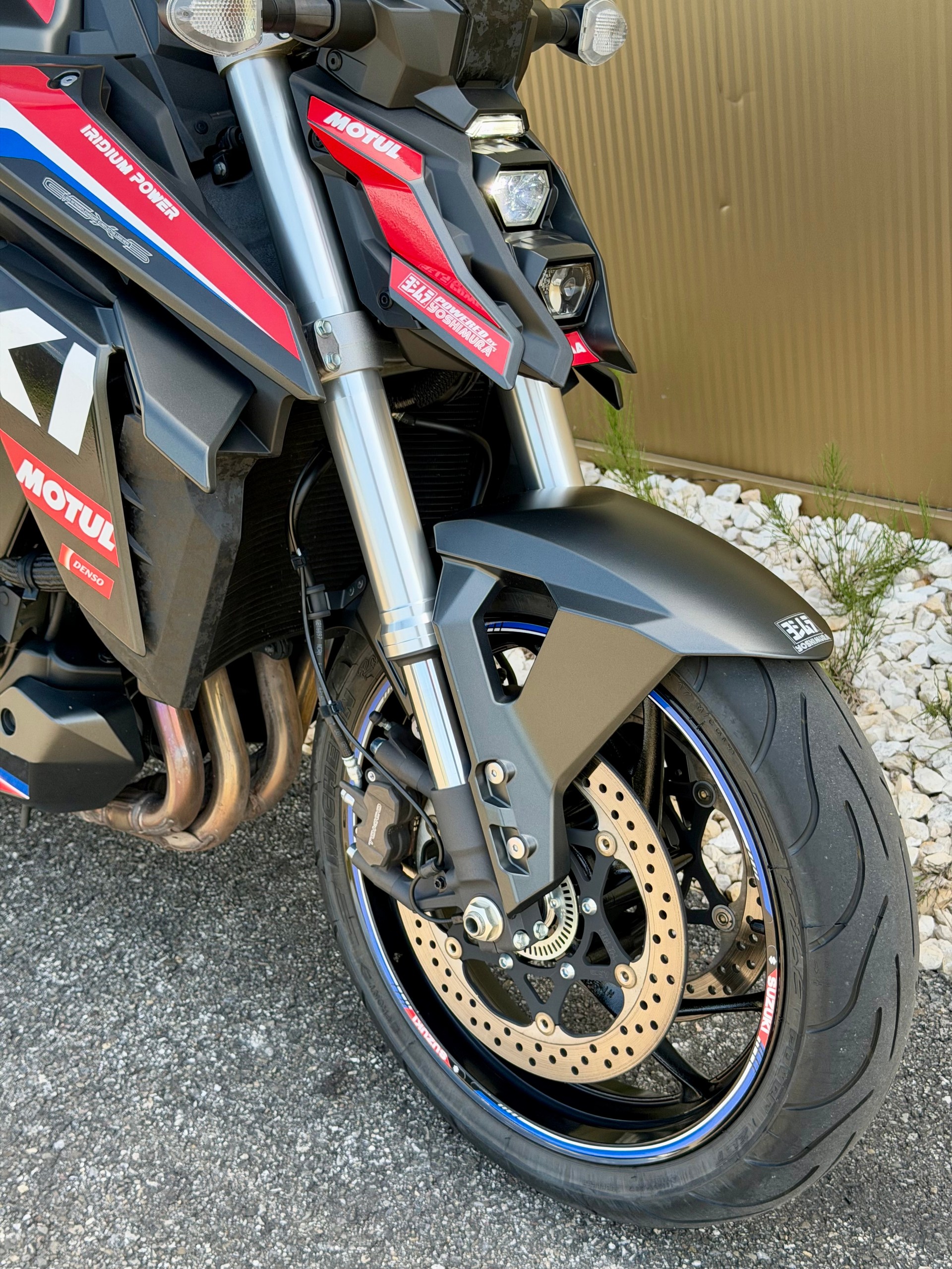 SUZUKI GSX-S 950 (35kW)-showroom-element-1