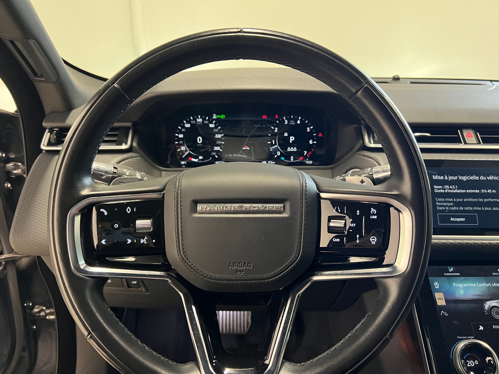 LAND ROVER Range Rover Velar 3.0 I6 R-Dynamic SE-image-3