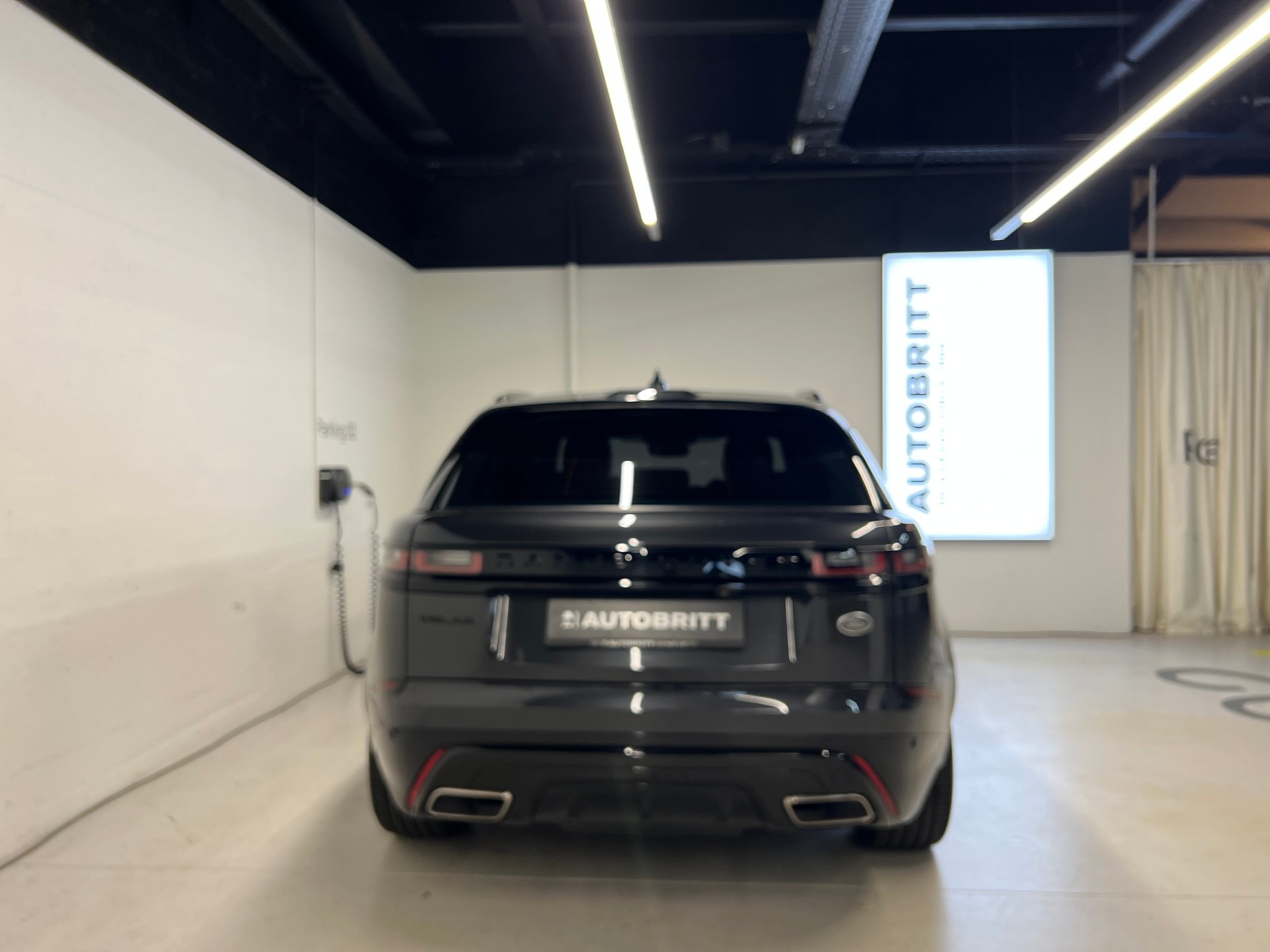 LAND ROVER Range Rover Velar 3.0 I6 R-Dynamic SE-image-8