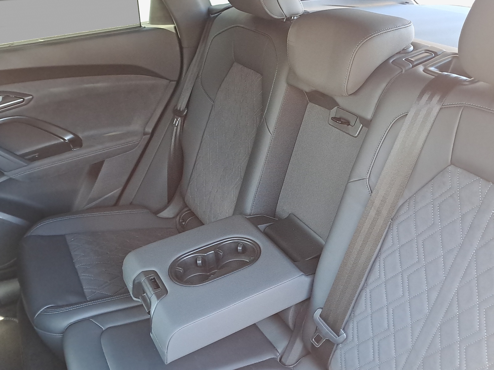 AUDI Q5 e-hybrid quattro 270 kW S-tronic-image-11