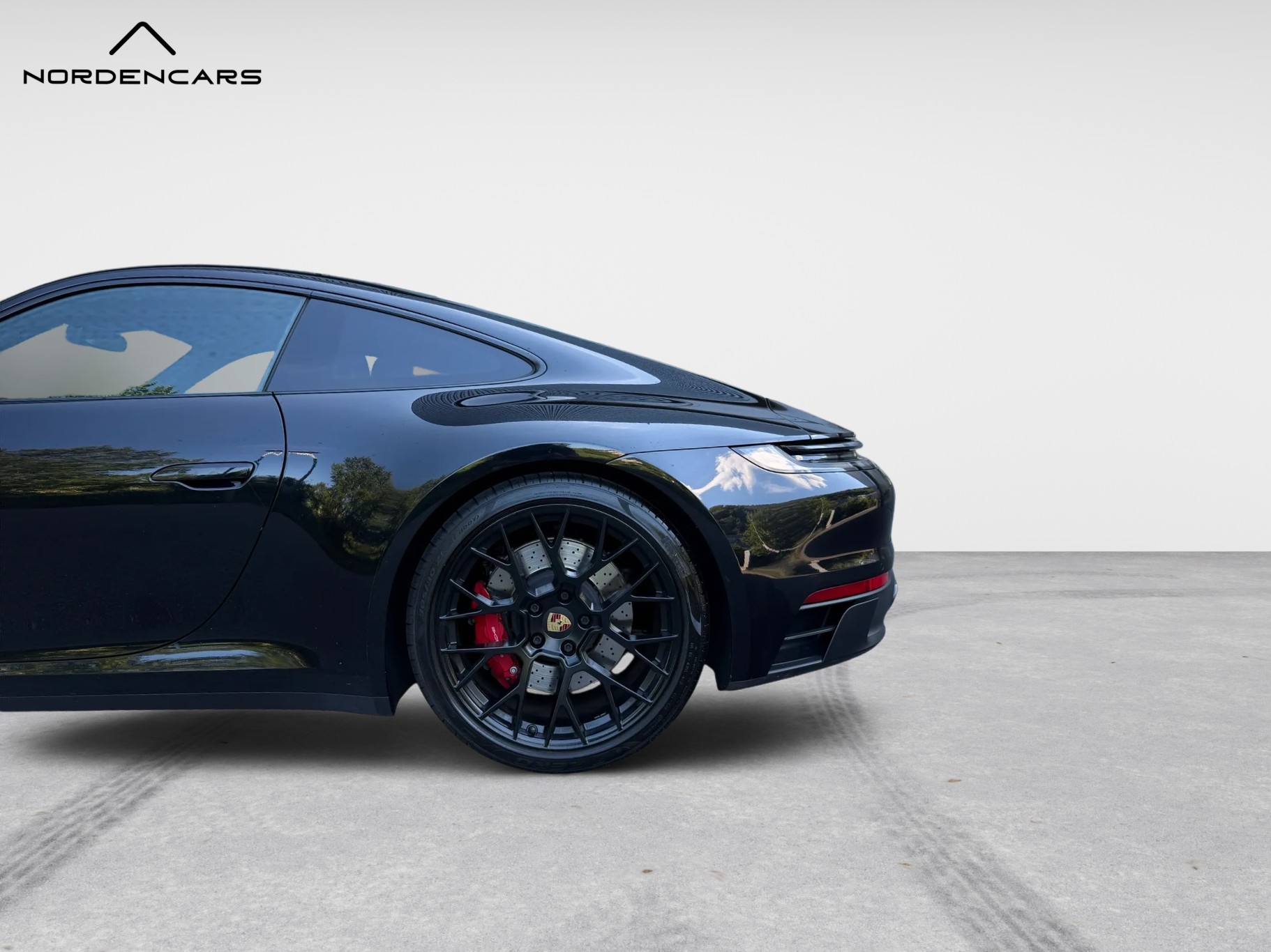 PORSCHE 911 Carrera 4 GTS PDK-image-4
