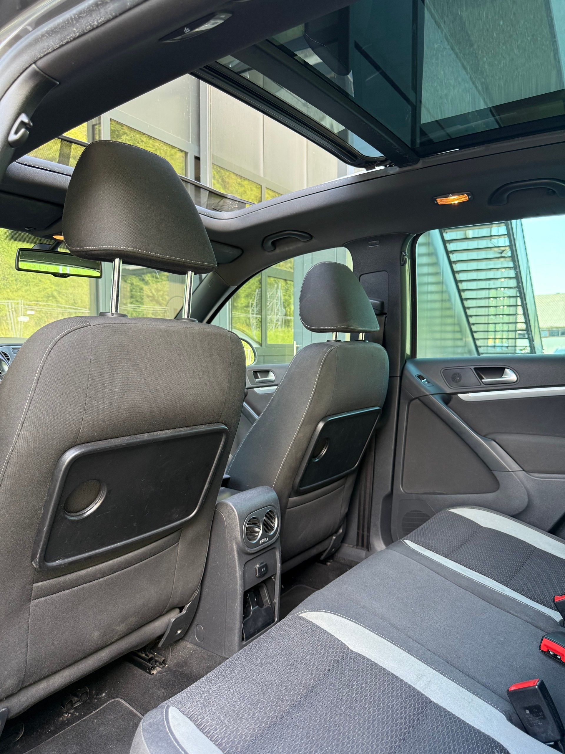 VW Tiguan 2.0 TSI Cup R-Line 4Motion DSG-image-10