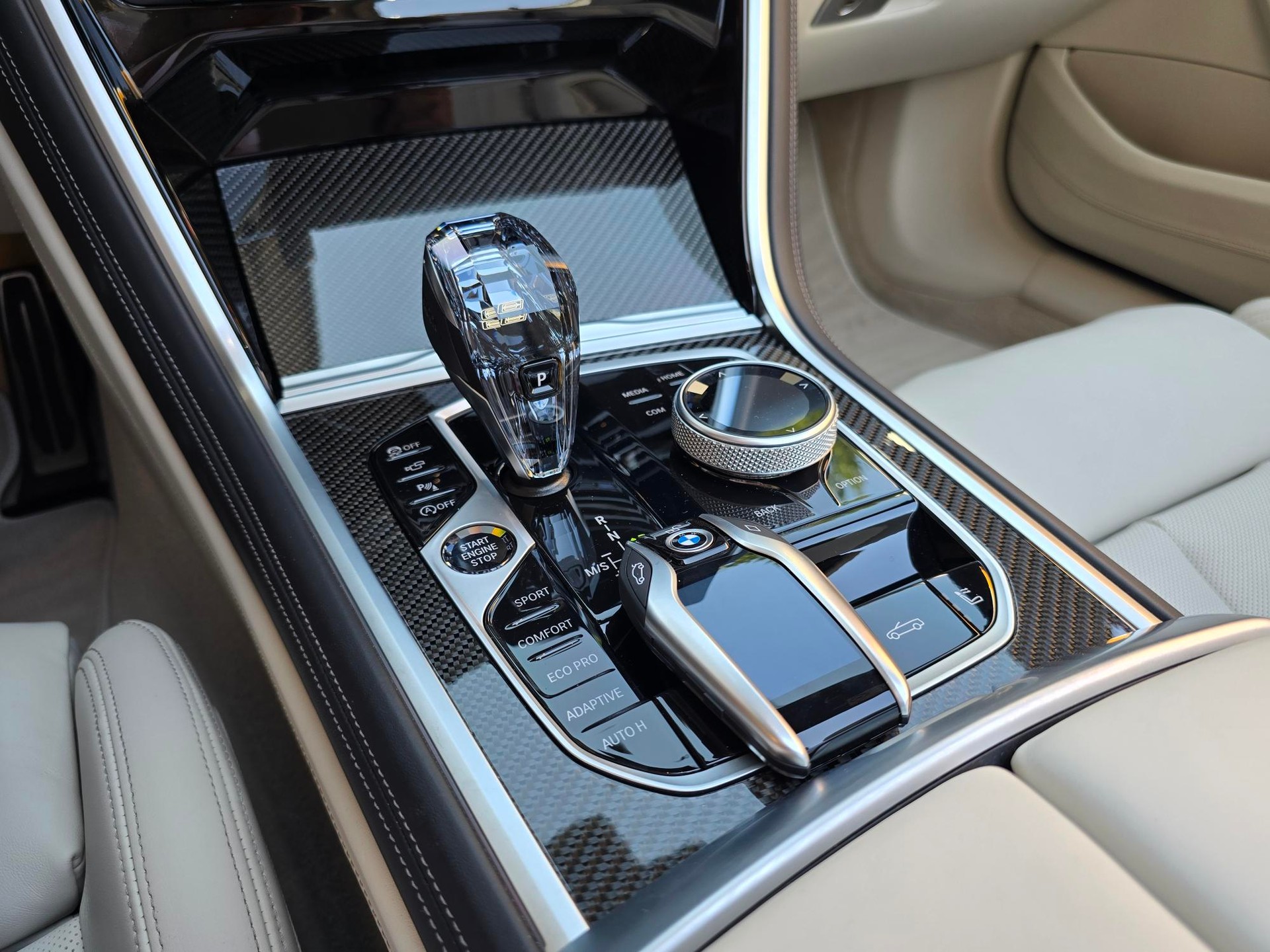 BMW M850i xDrive Steptronic-image-8
