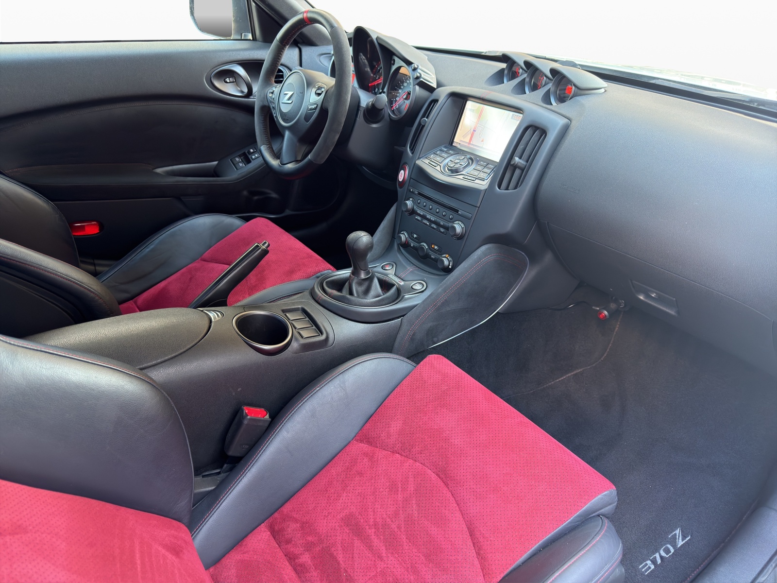 NISSAN 370 Z nismo-image-15