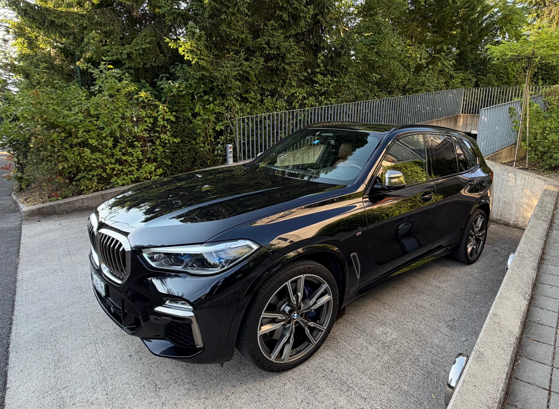 BMW M50d xDrive-image-0