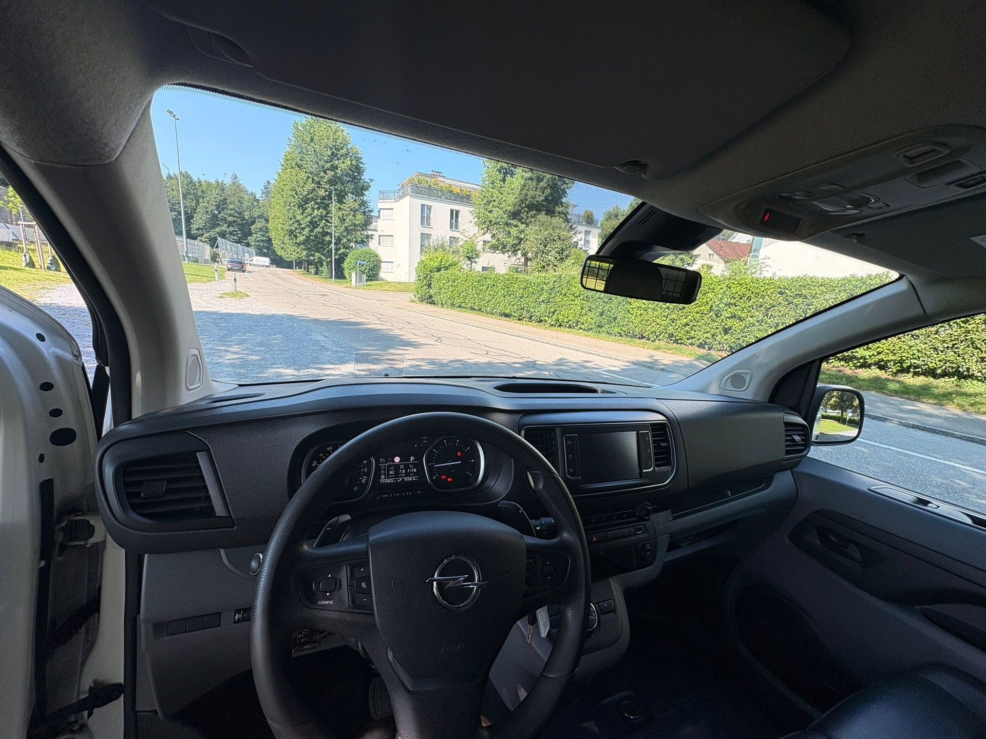 OPEL Vivaro Cargo 2.0 CDTI Enjoy s/s L EN Aut.-image-9