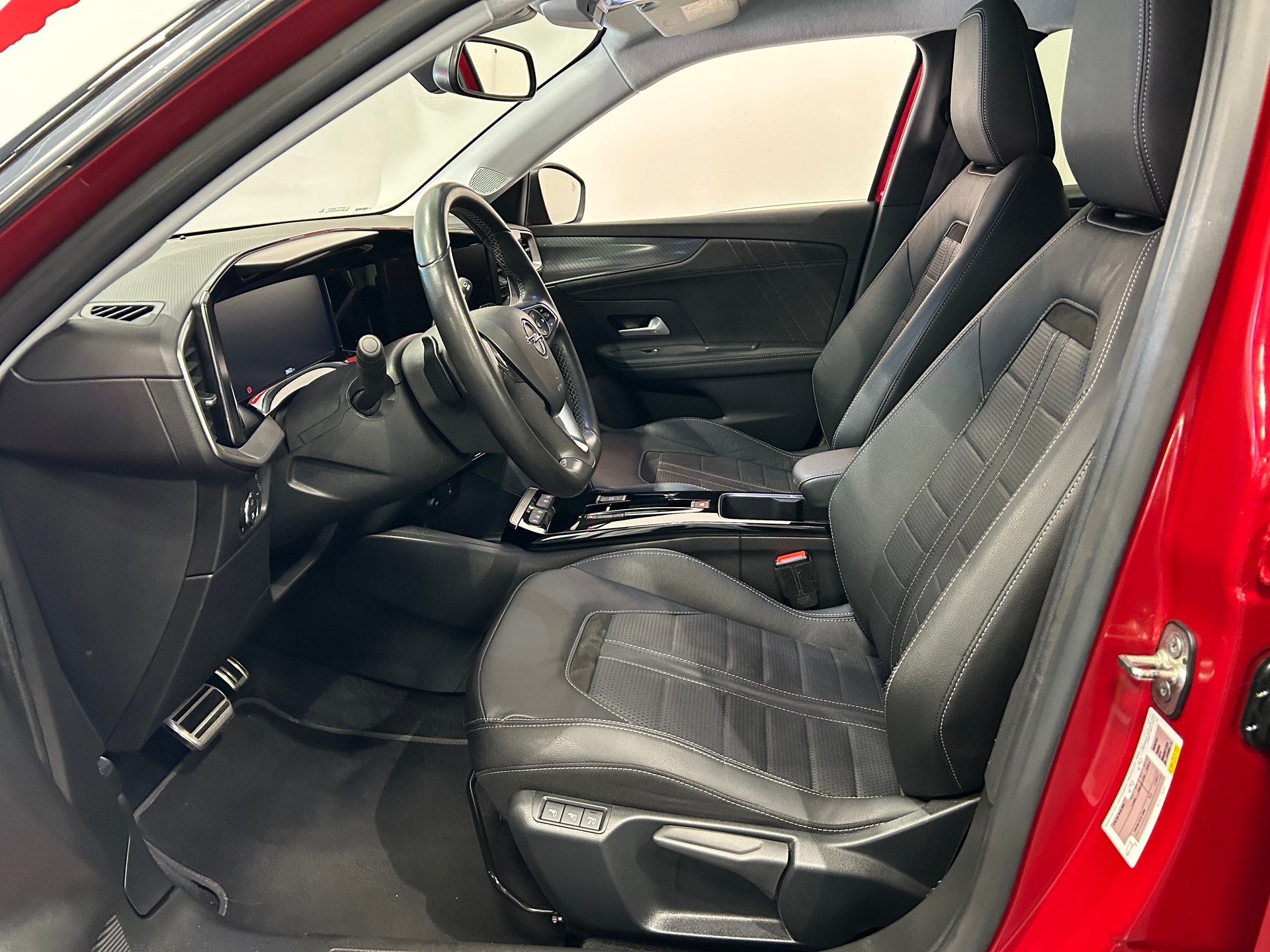OPEL Mokka 1.2 Direct Injection Turbo Ultimate Aut.-image-8