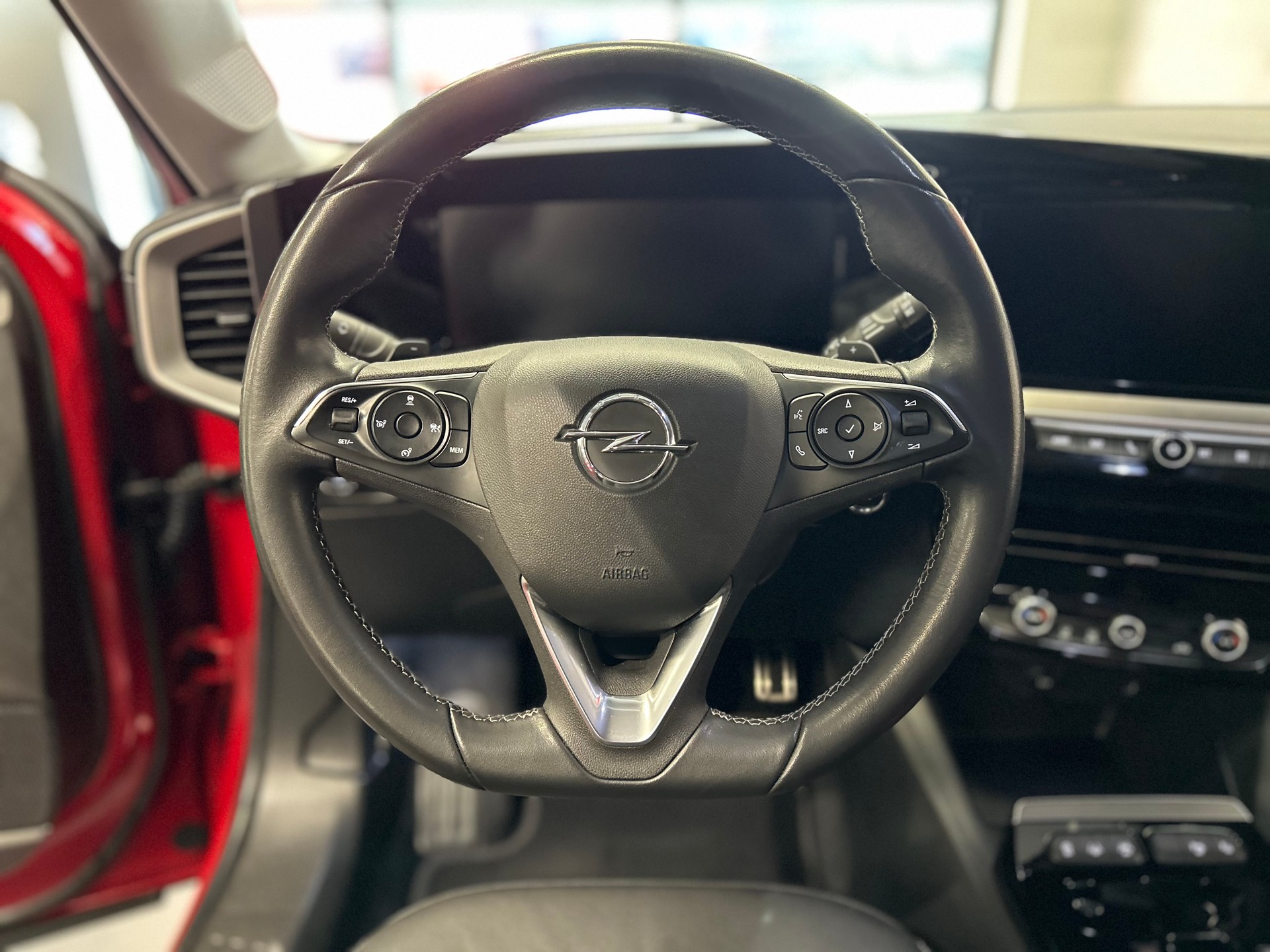 OPEL Mokka 1.2 Direct Injection Turbo Ultimate Aut.-image-12