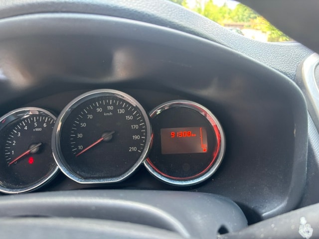 DACIA Sandero 0.9 Lauréate-image-4
