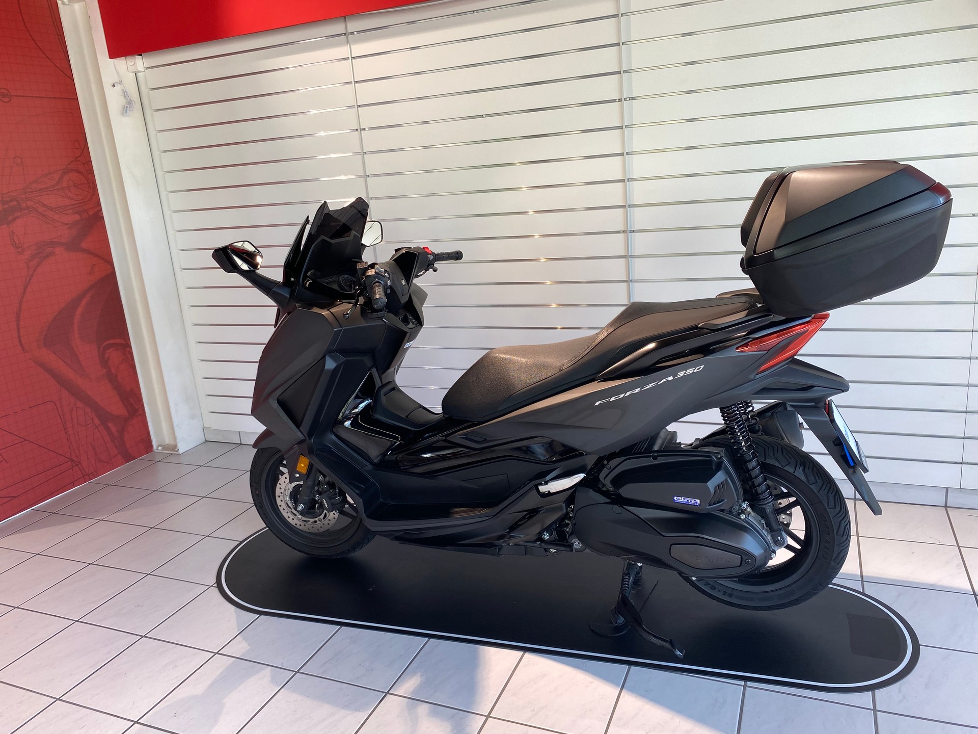 HONDA NSS 350 Smart Top Box-image-4