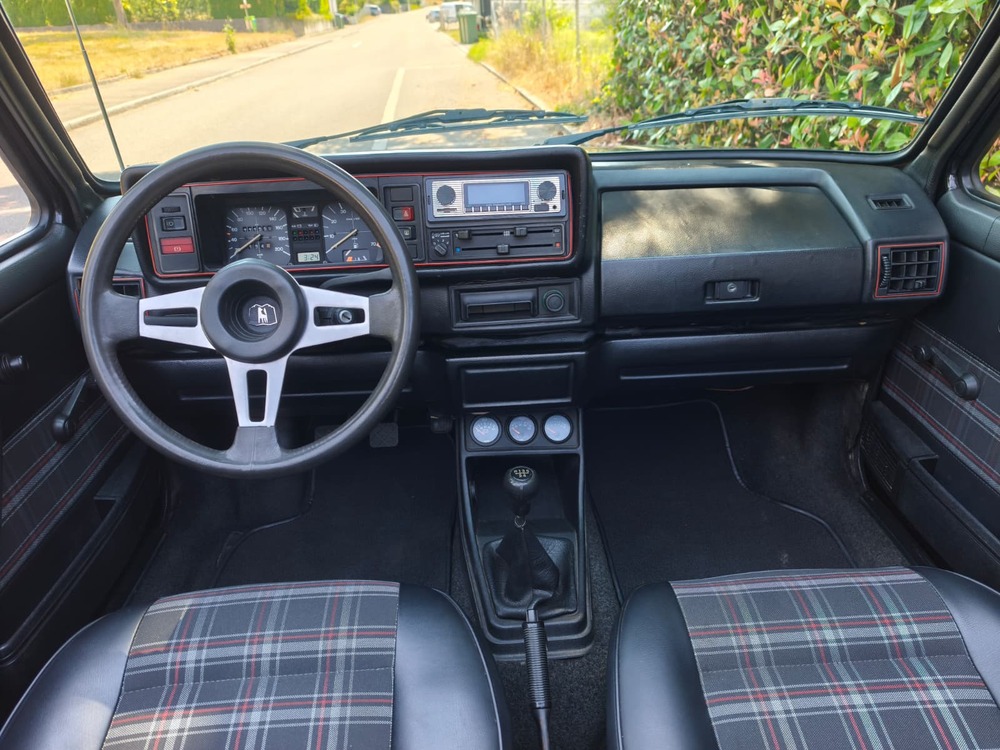 VW Golf 1-image-9