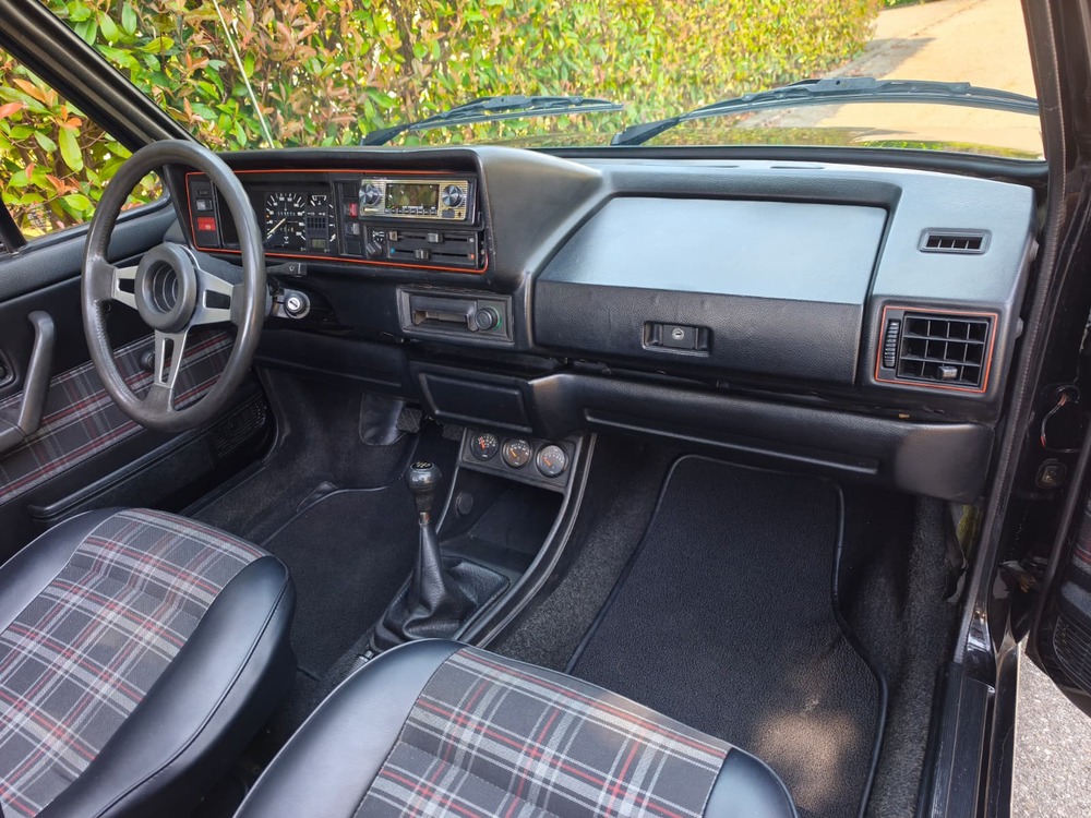 VW Golf 1-image-11