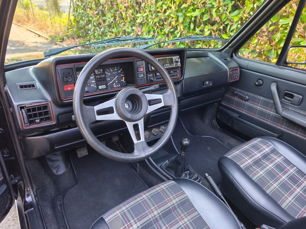 VW Golf 1-image-10