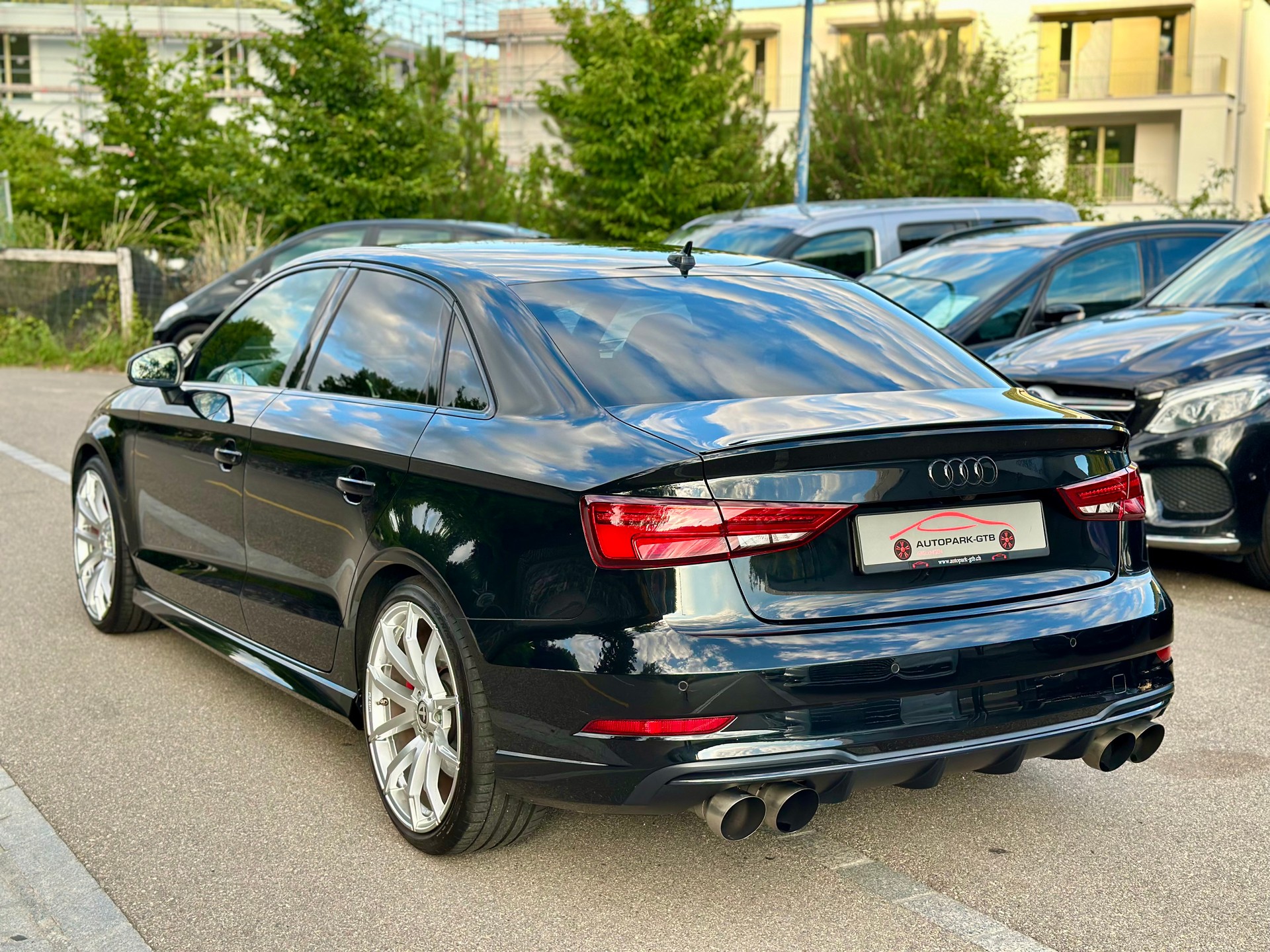 AUDI S3 Limousine 2.0 TFSI quattro S-tronic-image-5