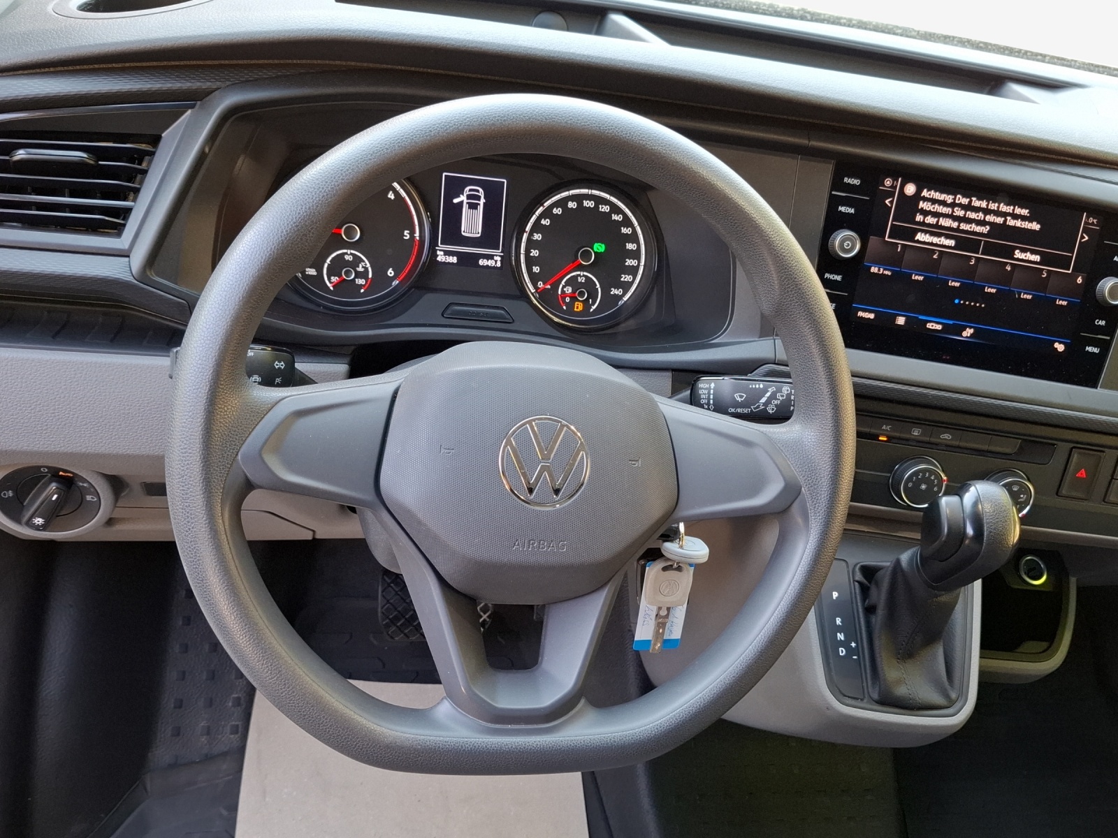 VW T6.1 2.0 TDI DSG-image-9